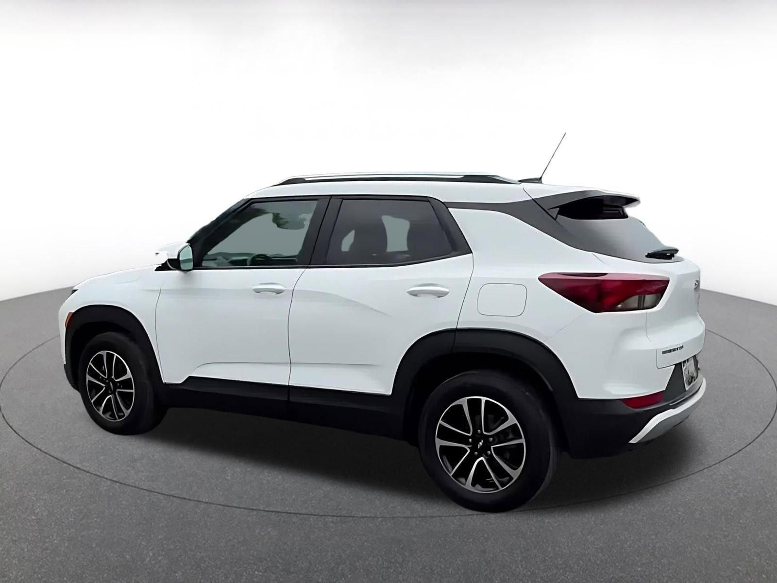 Thumbnail: 2025 Chevrolet TrailBlazer - 10