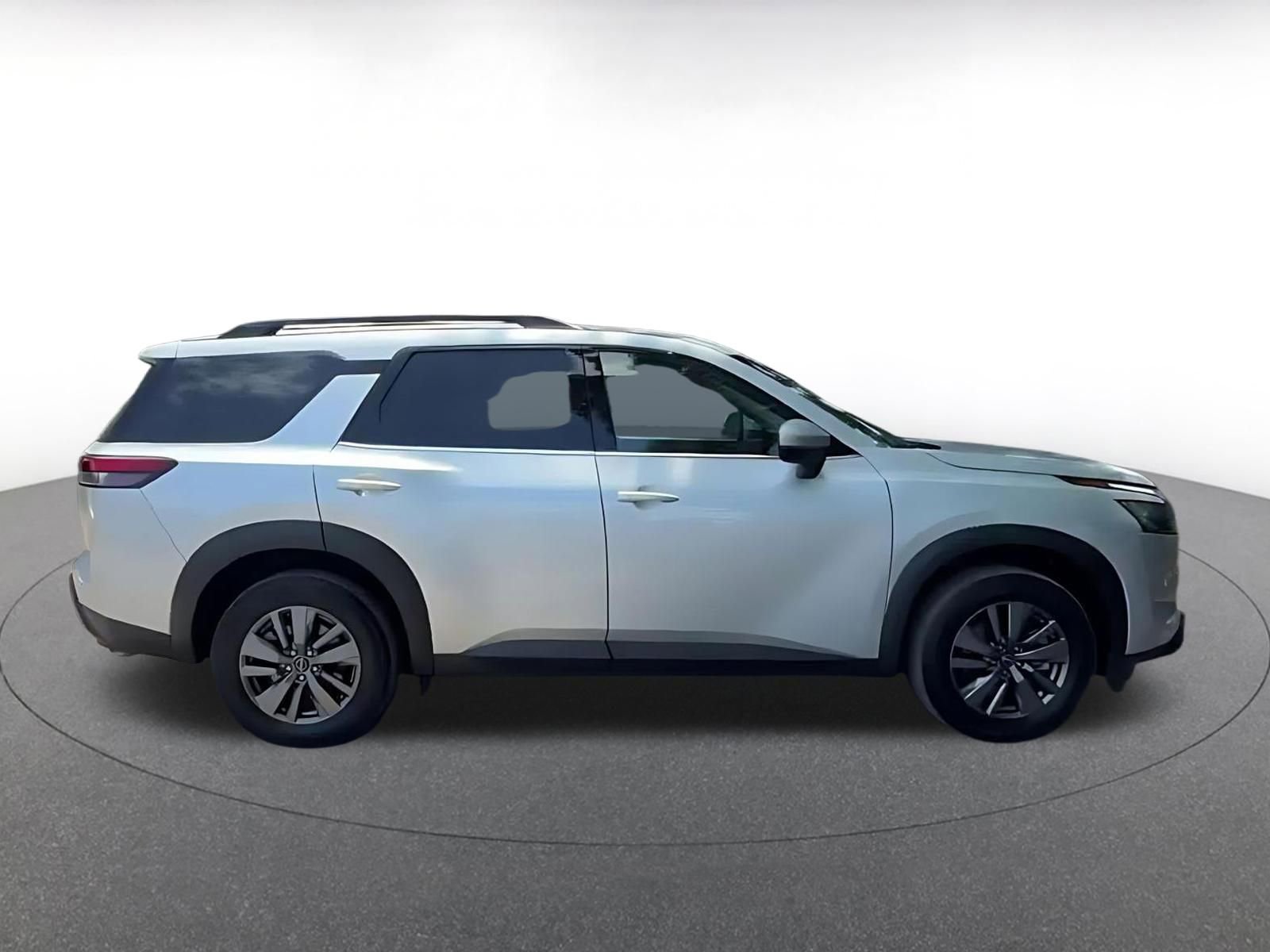 Thumbnail: 2025 Nissan Pathfinder - 16