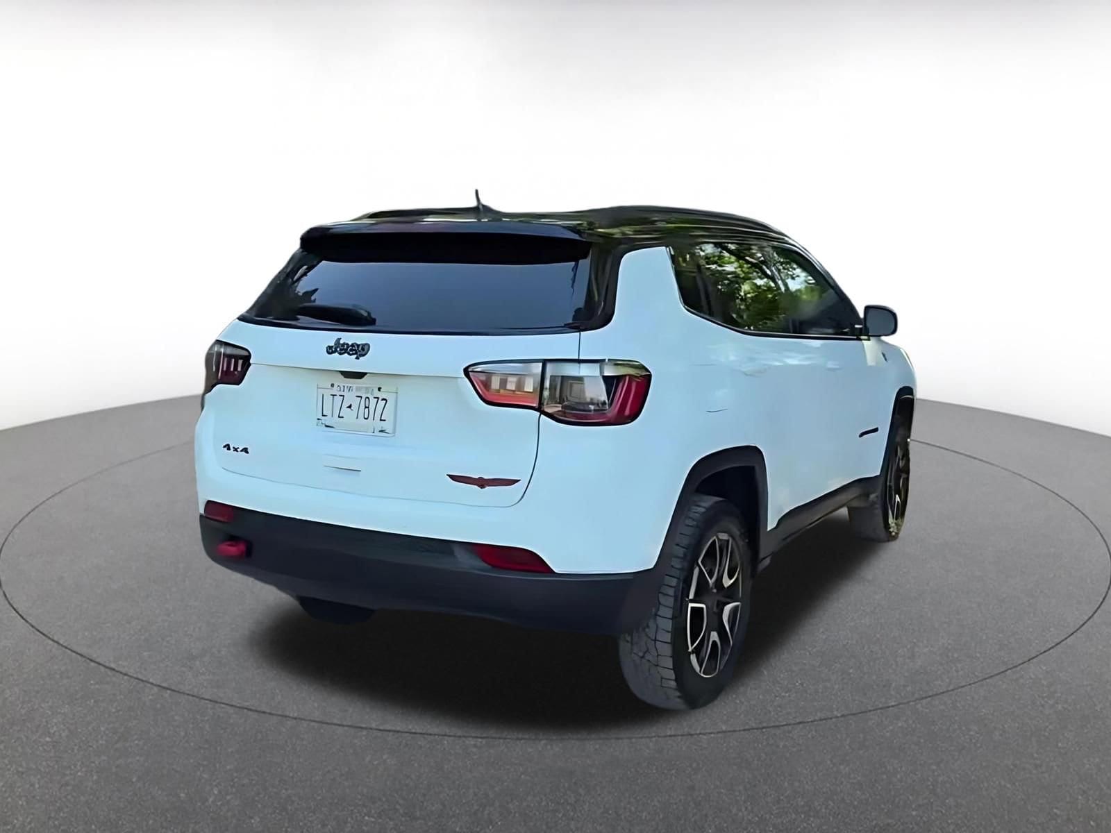 Thumbnail: 2025 Jeep Compass - 14