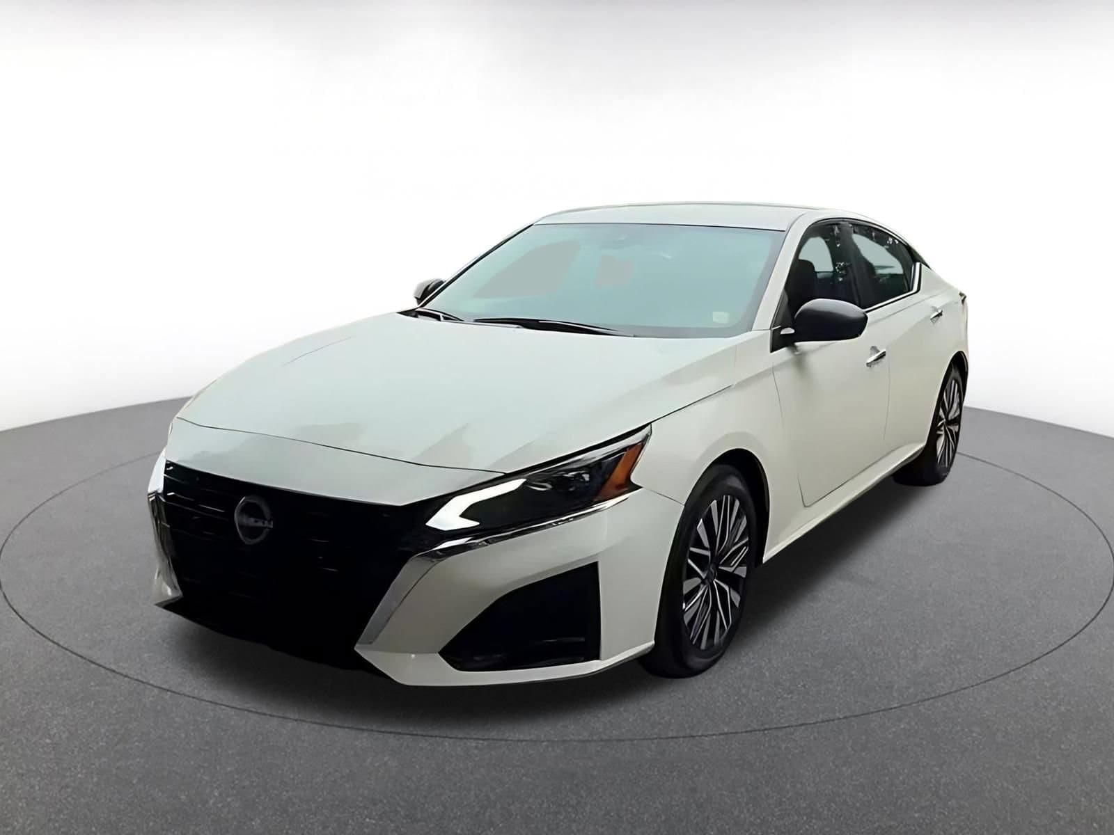 Thumbnail: 2025 Nissan Altima - 7