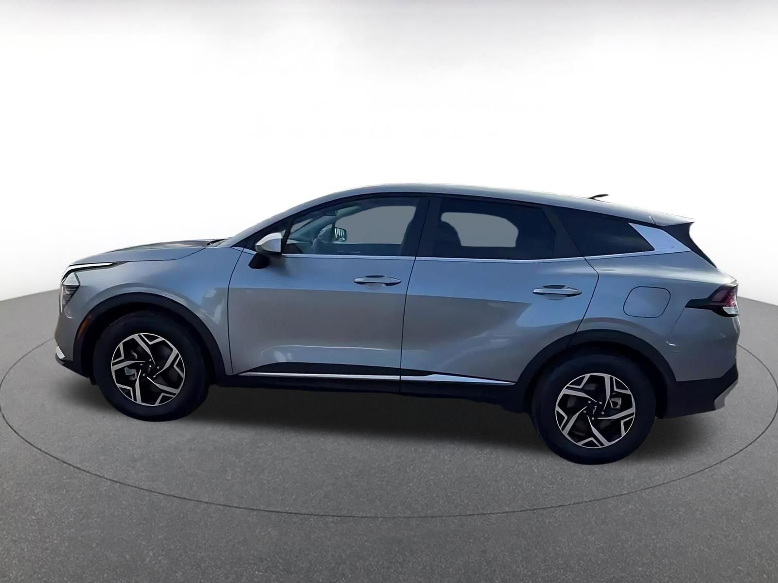 Thumbnail: 2025 Kia Sportage - 9