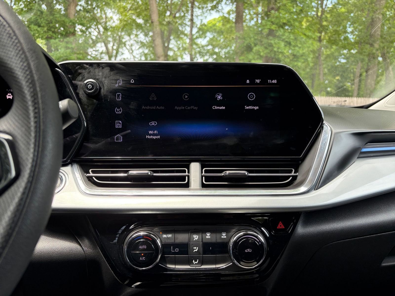 Thumbnail: 2025 Chevrolet Trax - 17