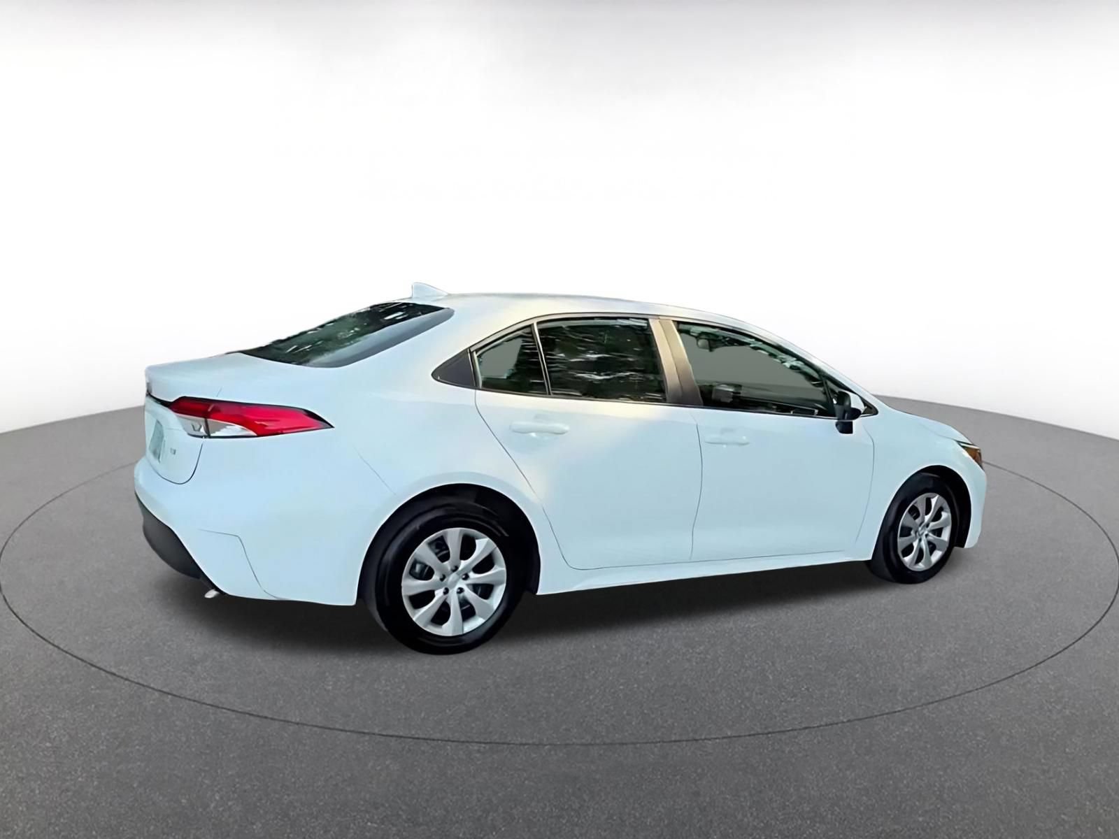 Thumbnail: 2025 Toyota Corolla - 15