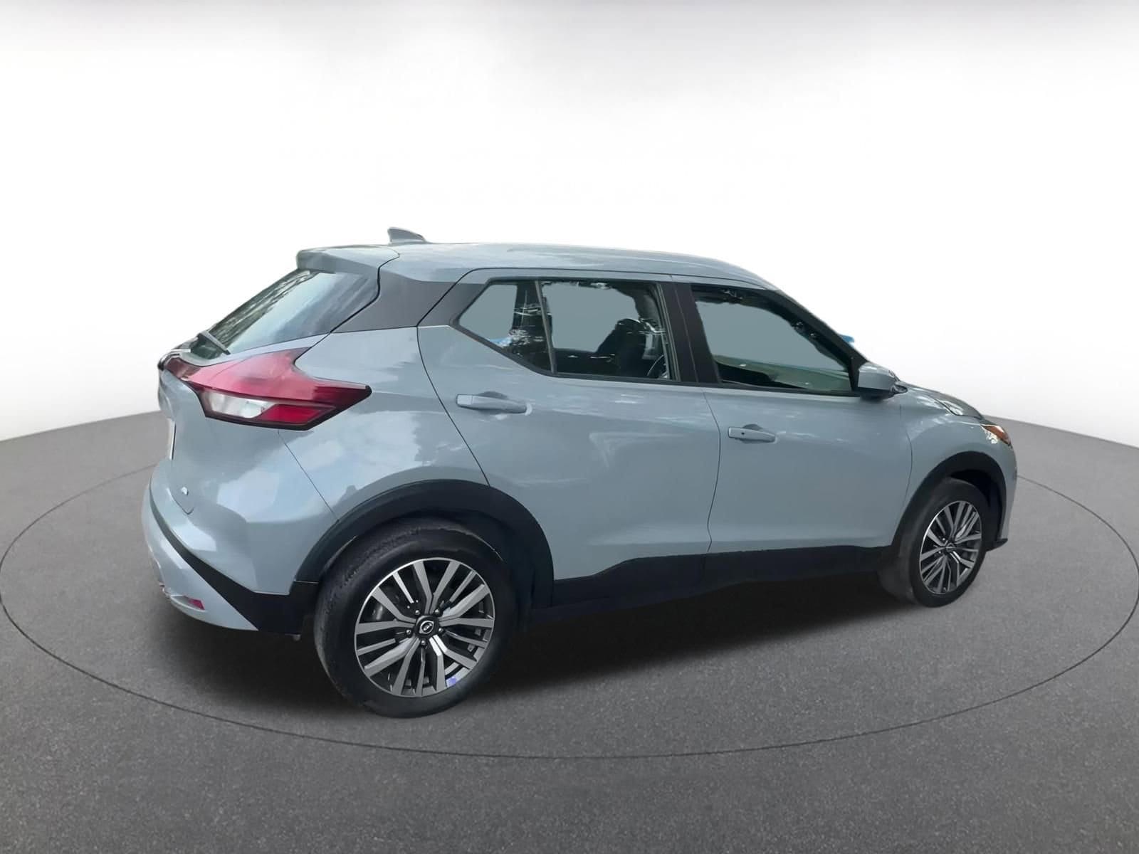 Thumbnail: 2024 Nissan Kicks - 15
