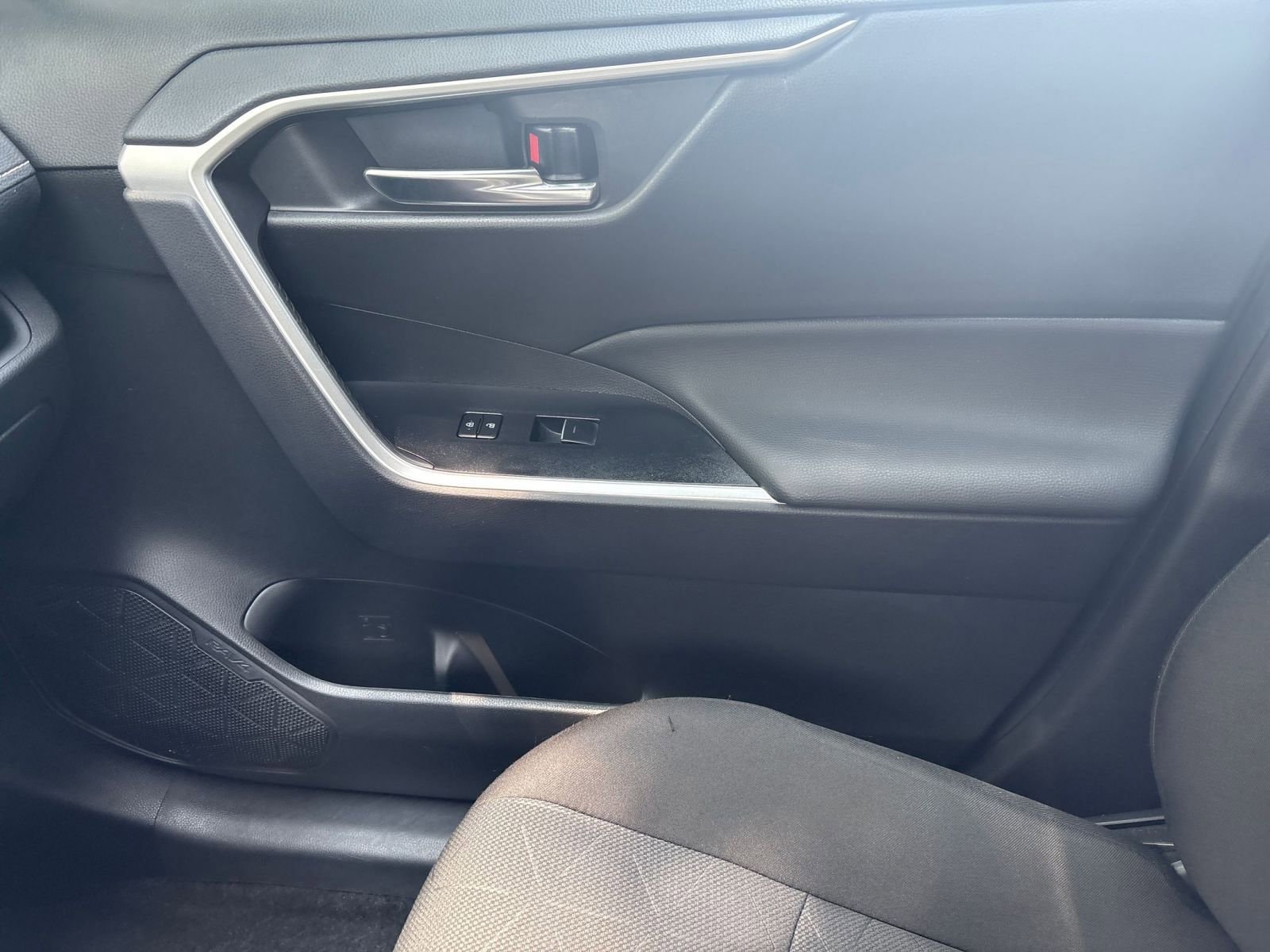 2024 Toyota RAV4 XLE 5