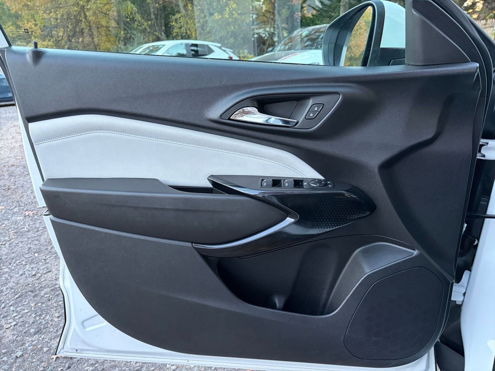 Thumbnail: 2025 Chevrolet Trax - 20