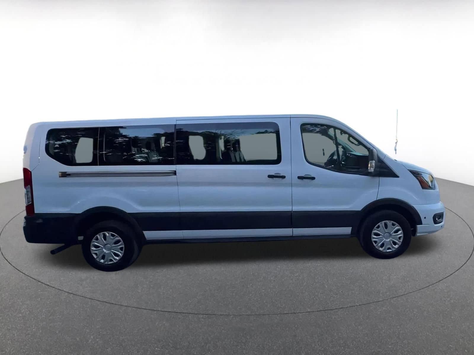 Thumbnail: 2024 Ford Econoline - 16