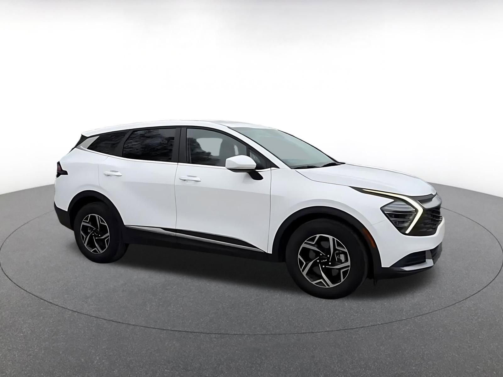 Thumbnail: 2025 Kia Sportage - 2