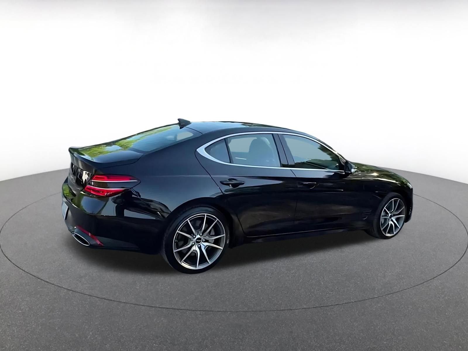 Thumbnail: 2025 Genesis G70 - 14