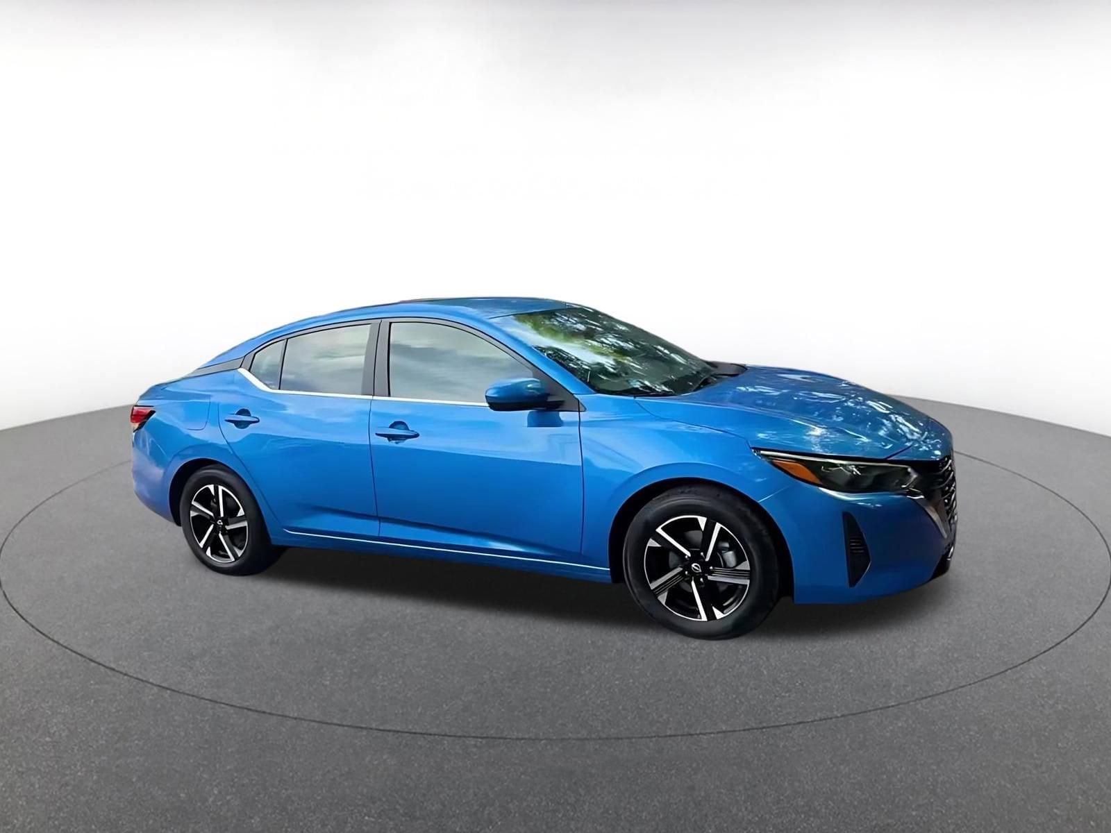 Thumbnail: 2025 Nissan Sentra - 2