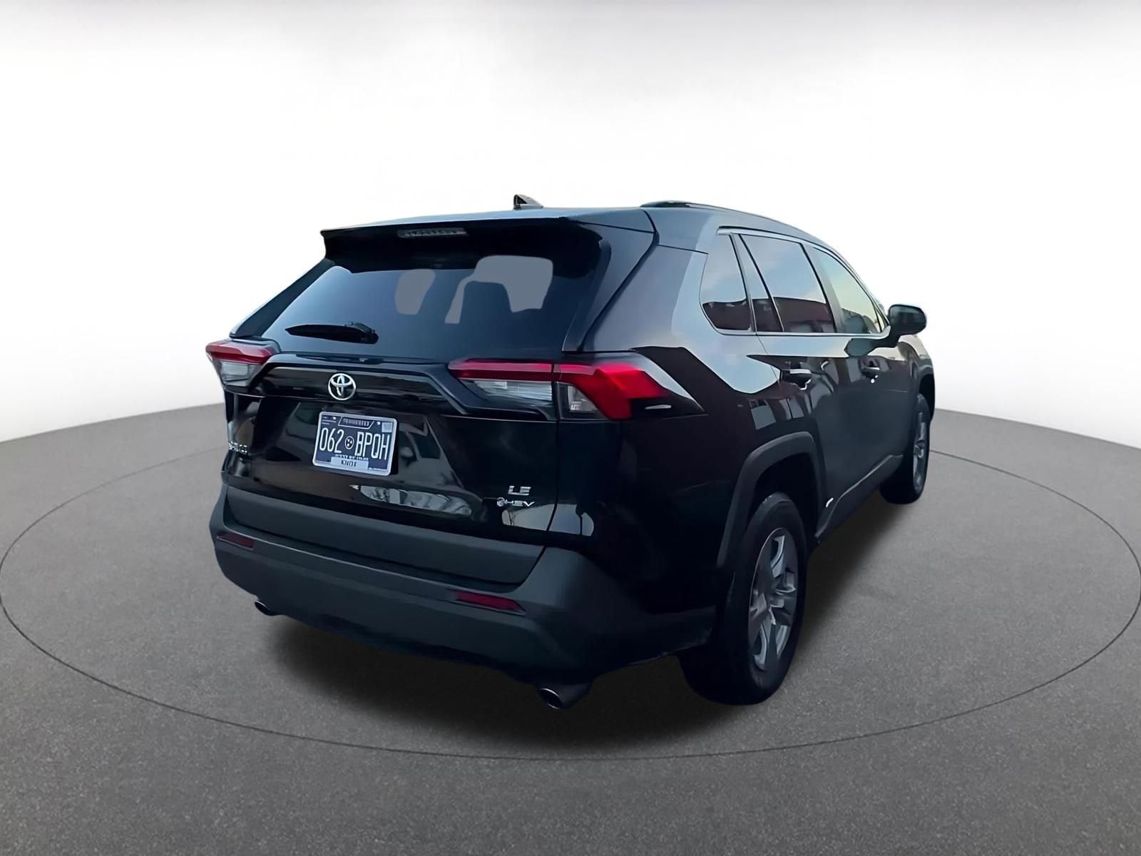 Thumbnail: 2025 Toyota RAV4 - 14