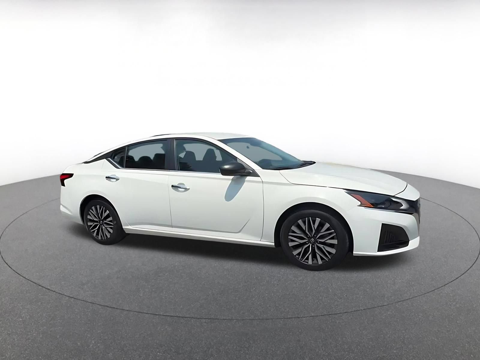 Thumbnail: 2025 Nissan Altima - 2