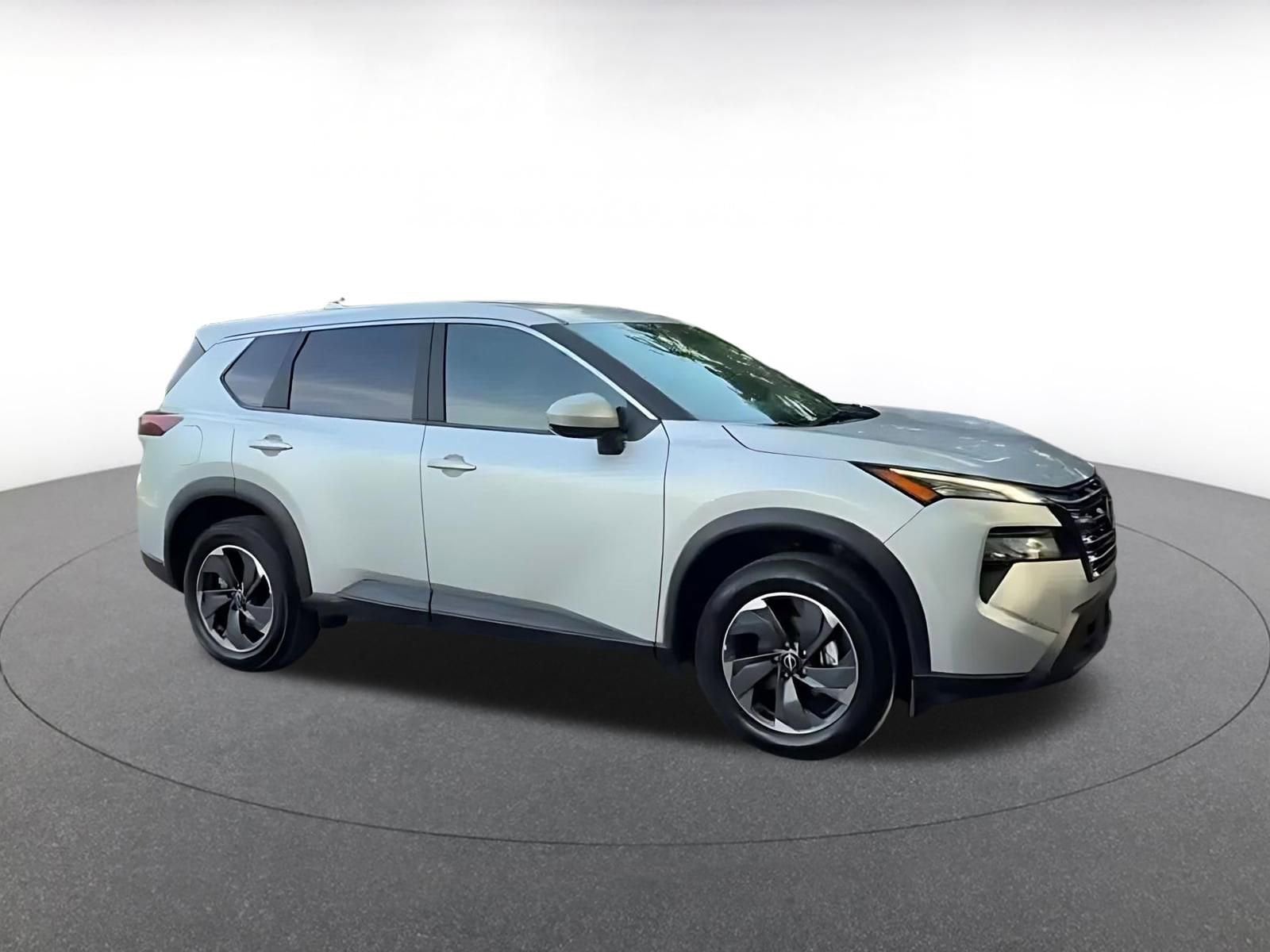 Thumbnail: 2025 Nissan Rogue - 2