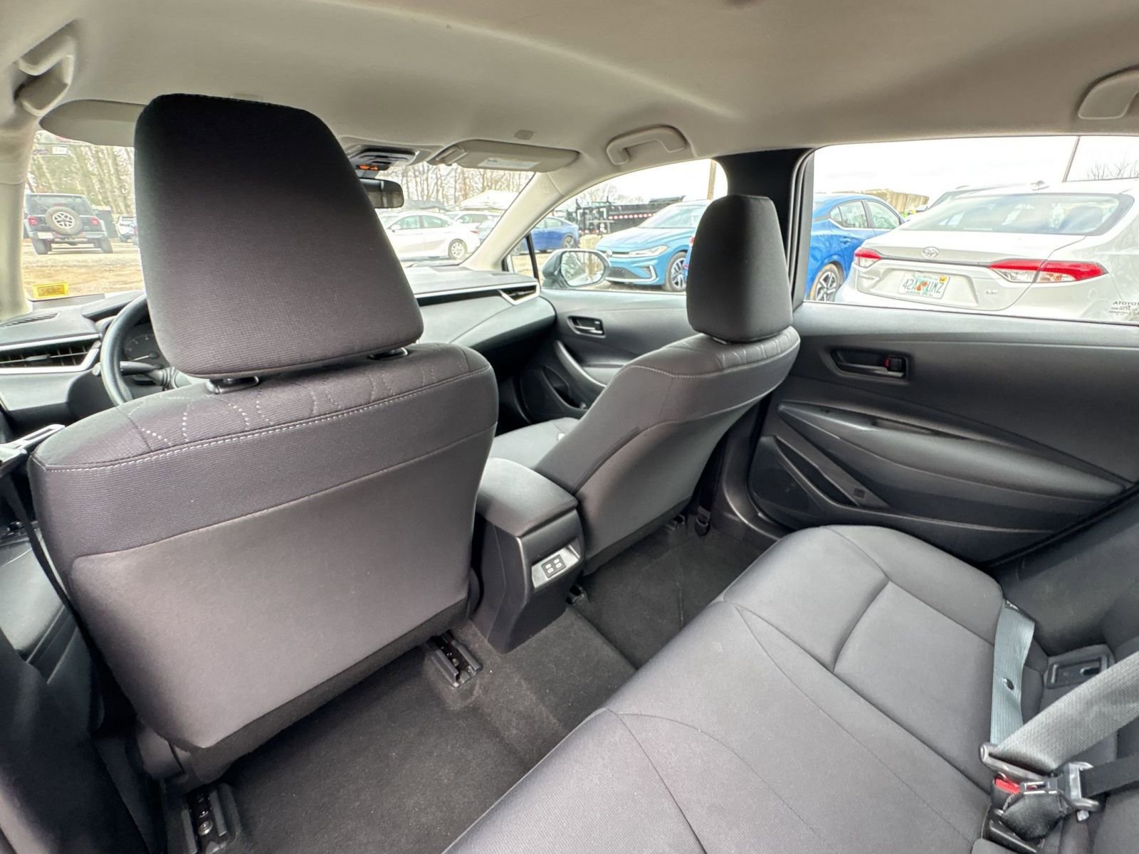 Thumbnail: 2025 Toyota Corolla - 11