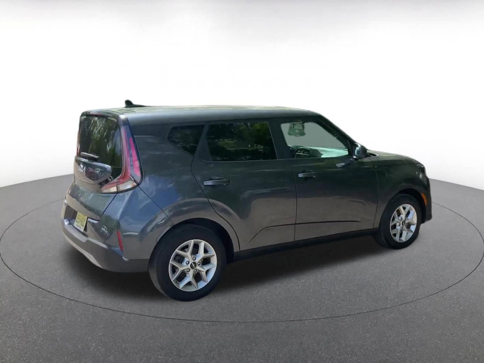 Thumbnail: 2023 Kia Soul - 15