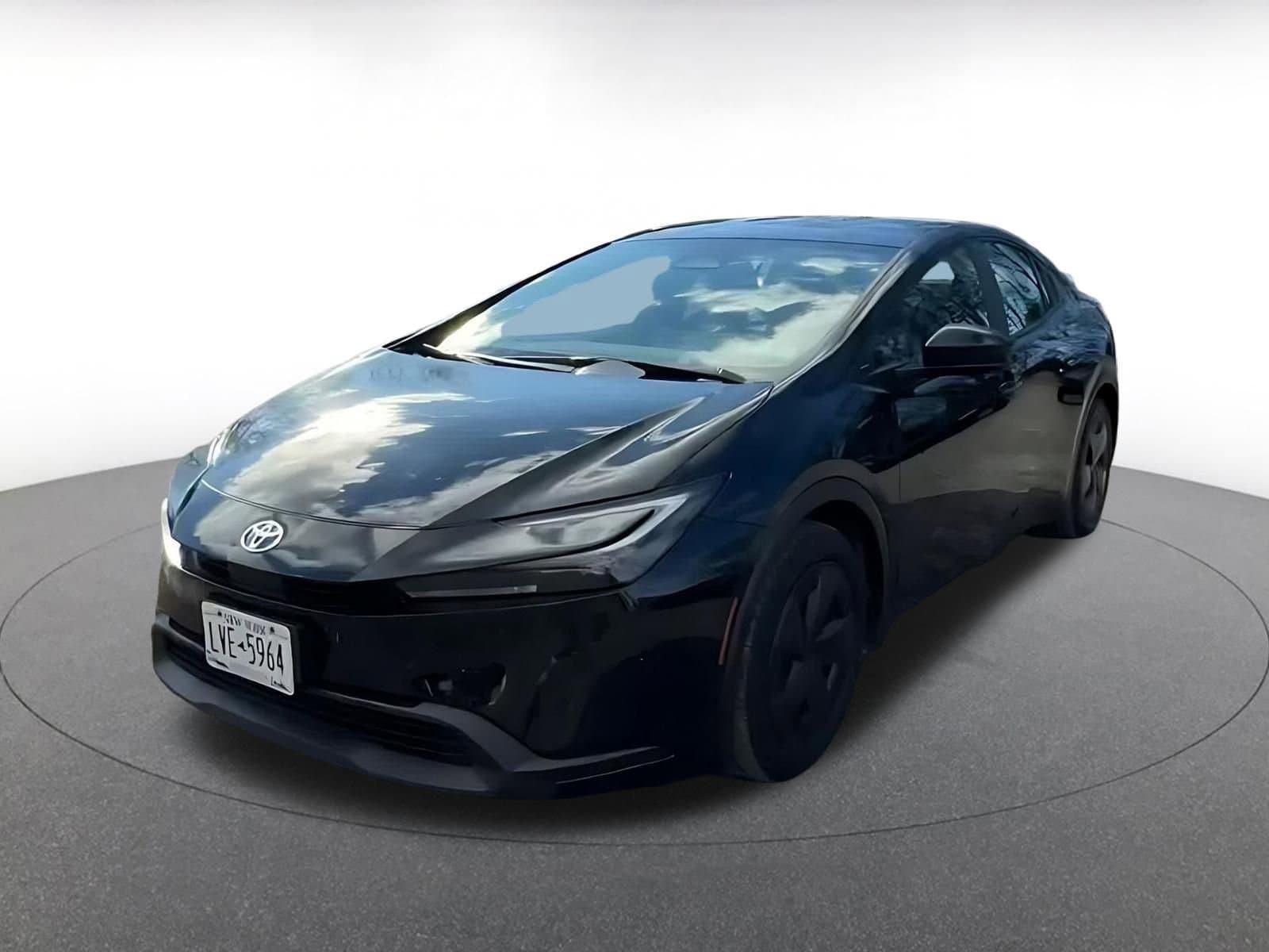 Thumbnail: 2025 Toyota Prius - 7