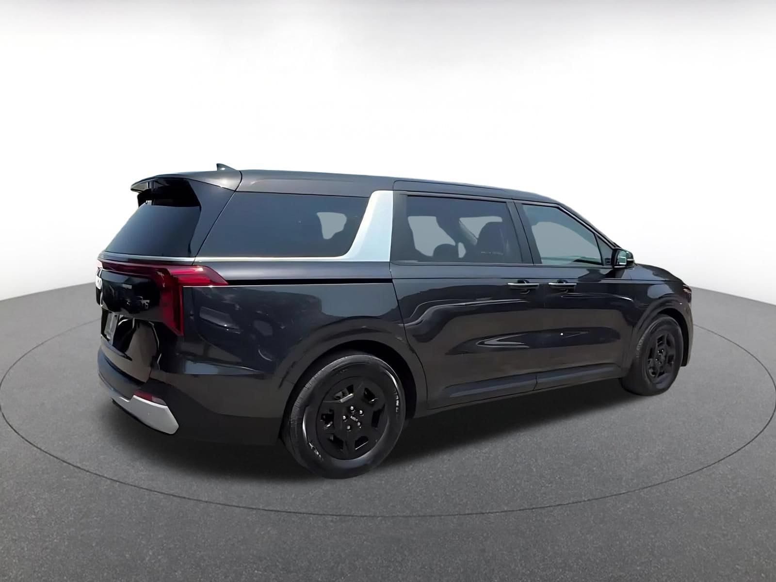 Thumbnail: 2026 Kia Carnival - 15