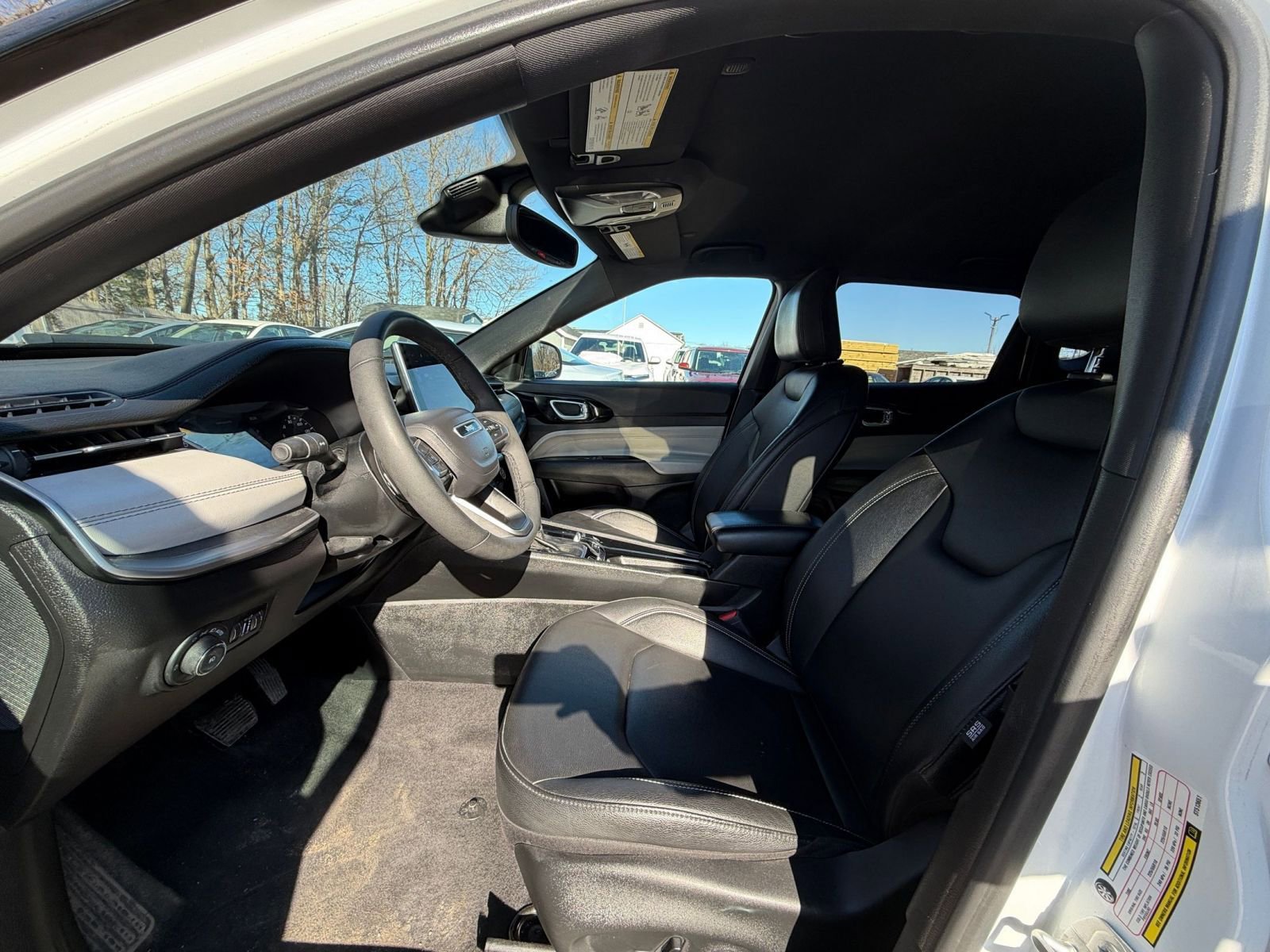 Thumbnail: 2025 Jeep Compass - 28