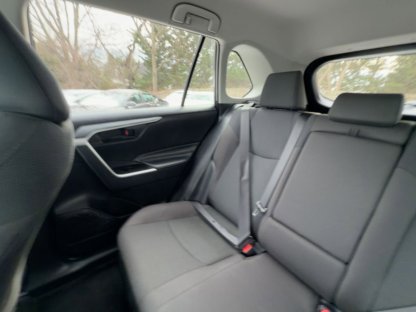 Thumbnail: 2025 Toyota RAV4 - 32