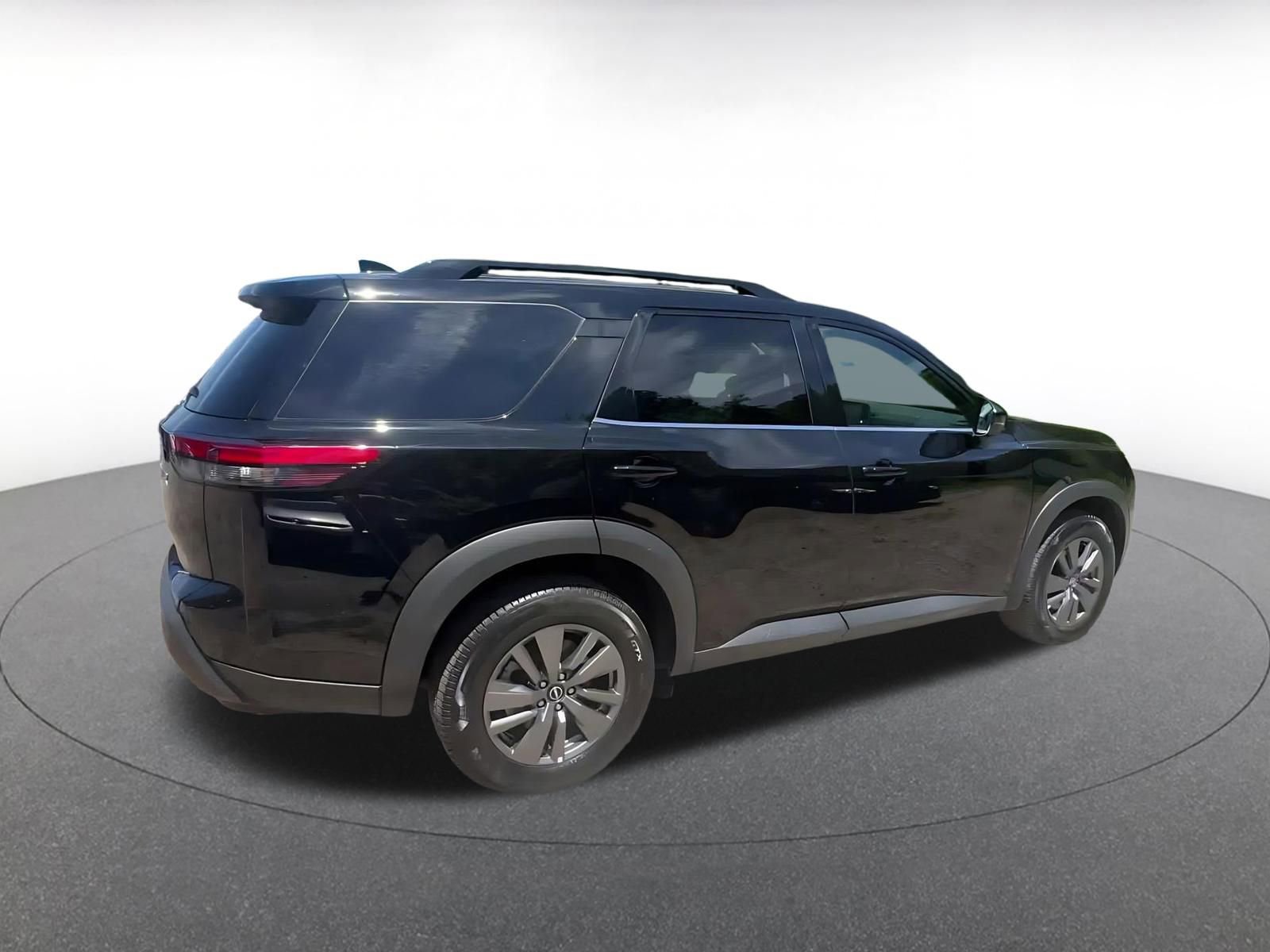 Thumbnail: 2025 Nissan Pathfinder - 15