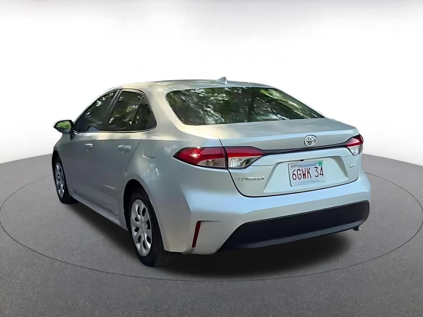 Thumbnail: 2025 Toyota Corolla - 10