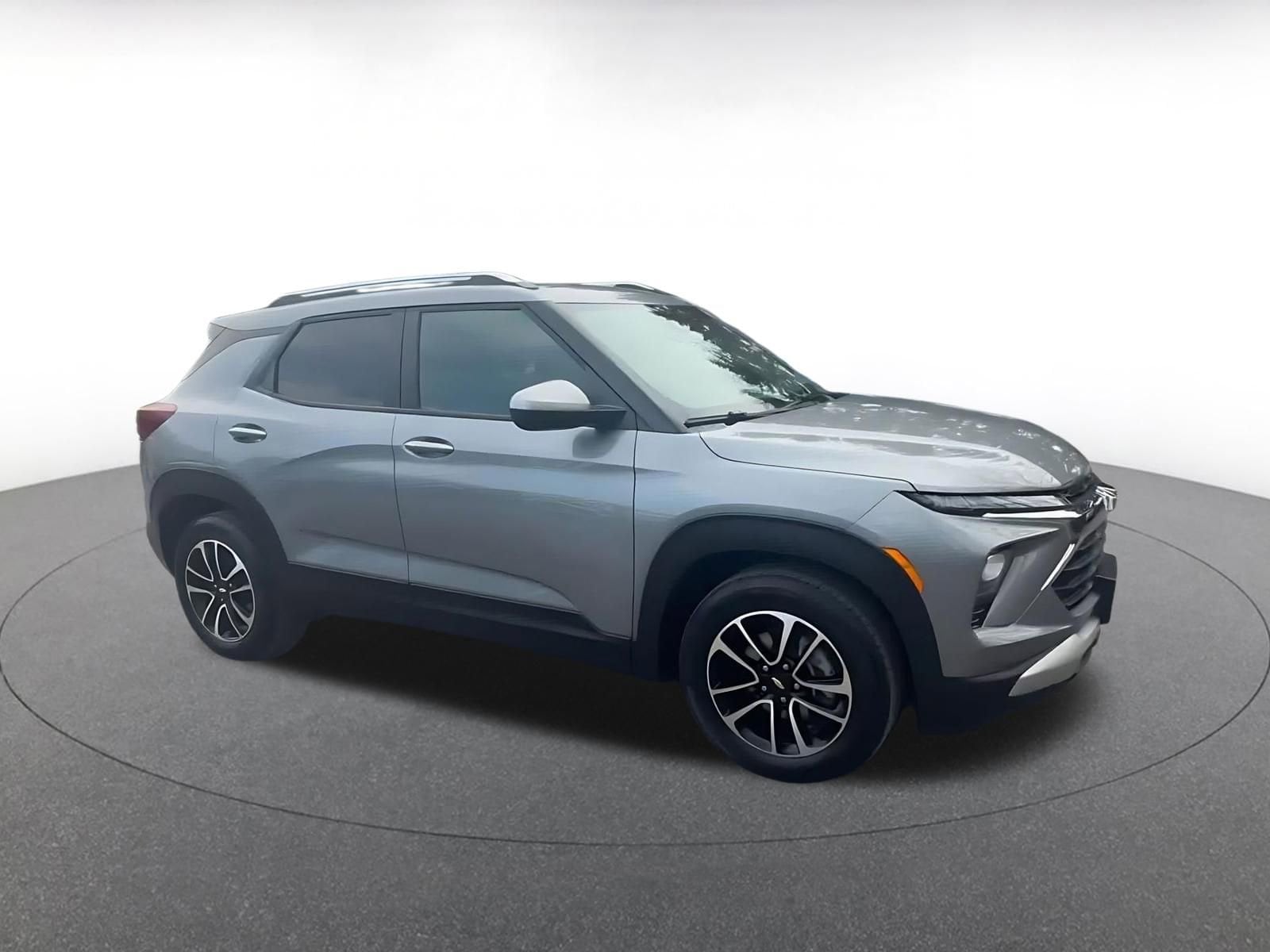 Thumbnail: 2025 Chevrolet TrailBlazer - 2