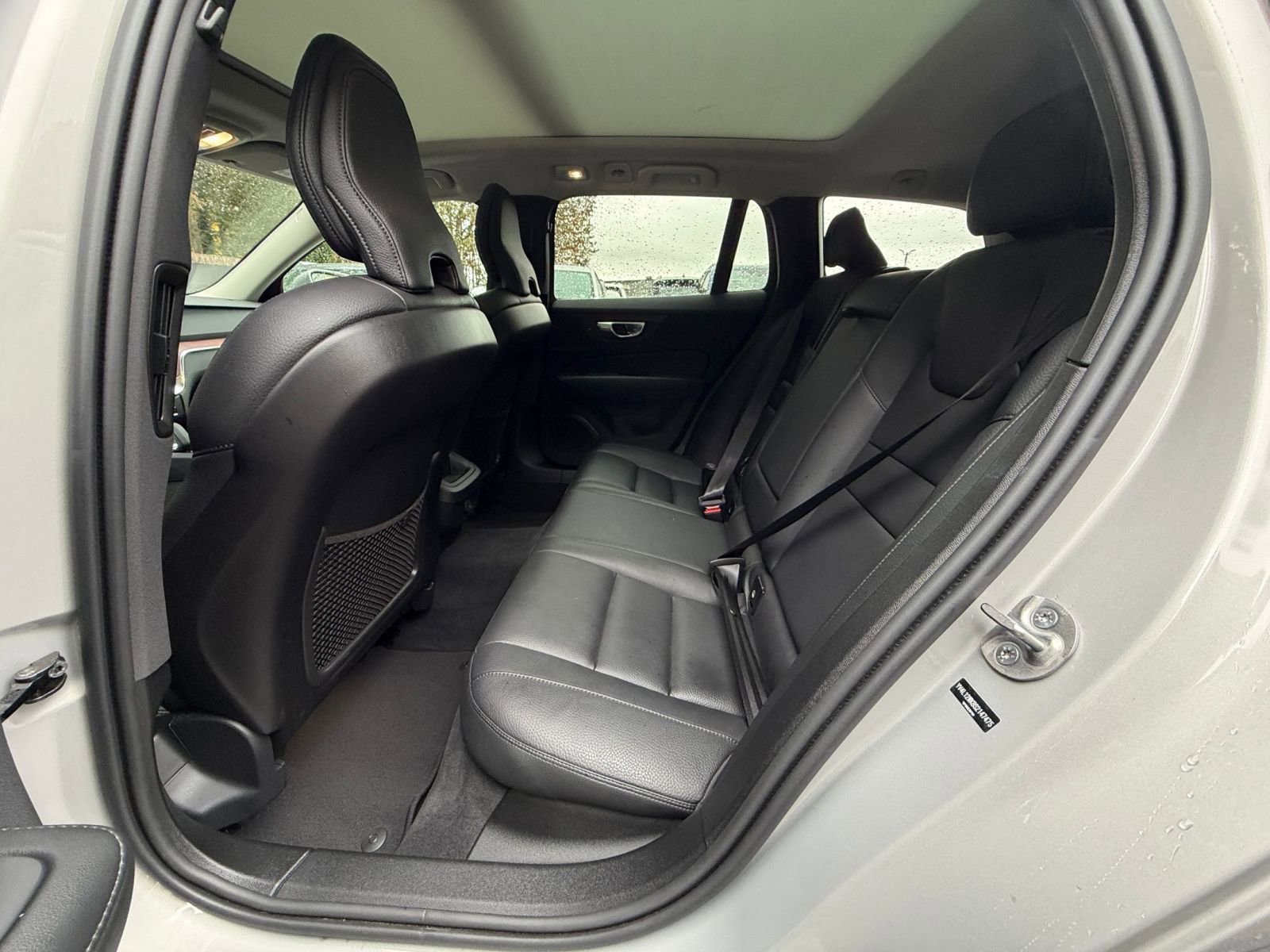 Thumbnail: 2025 Volvo S60 - 24