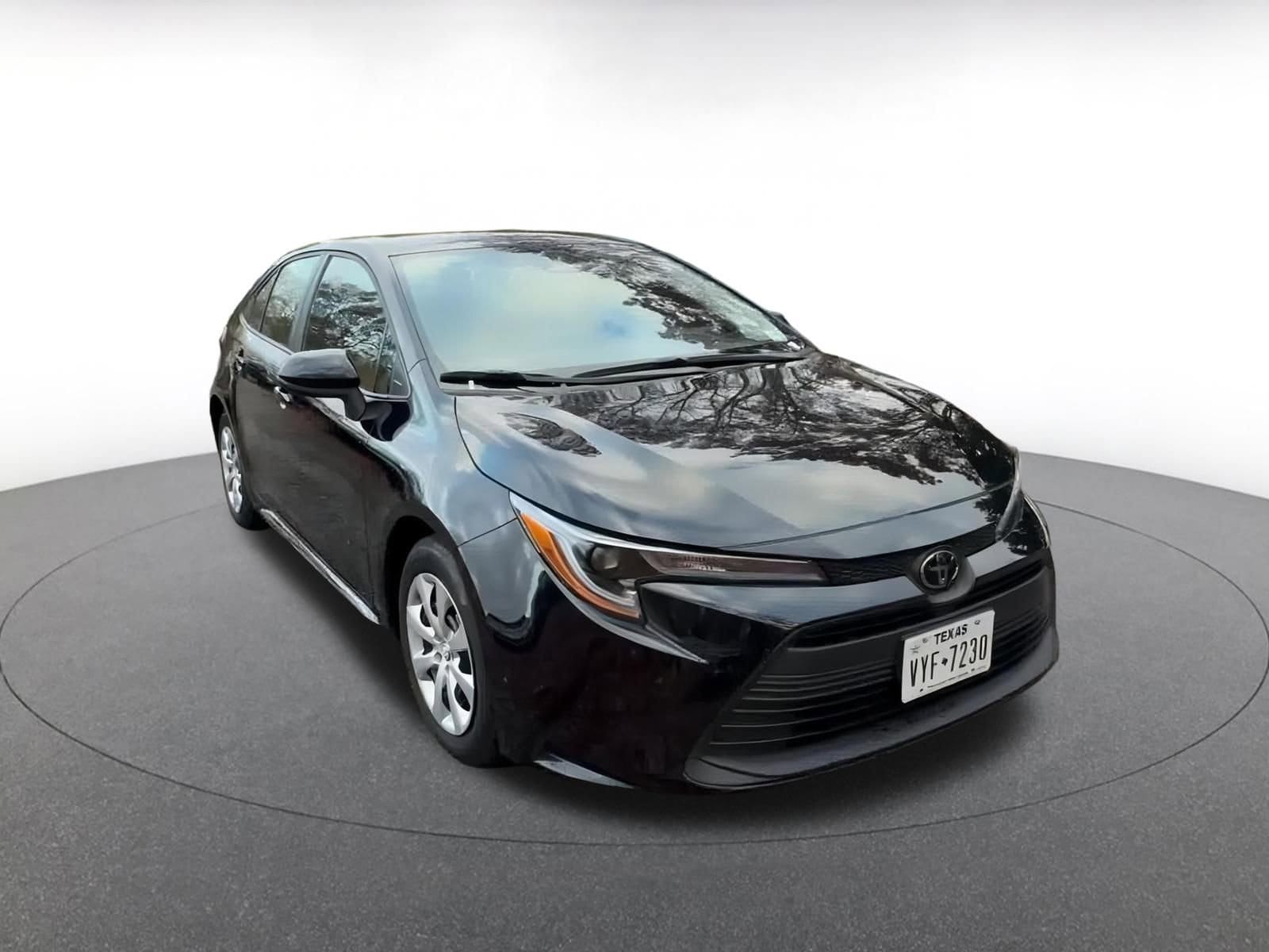 Thumbnail: 2025 Toyota Corolla - 3
