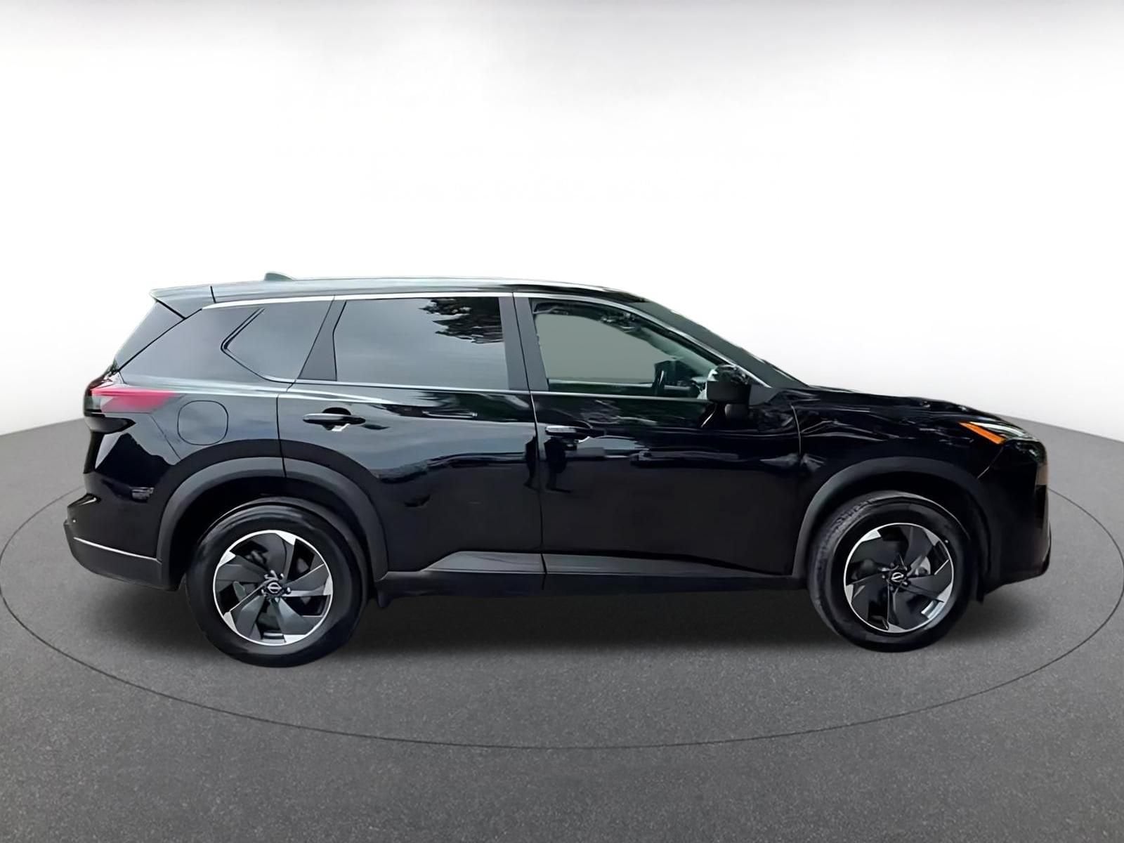 Thumbnail: 2025 Nissan Rogue - 9