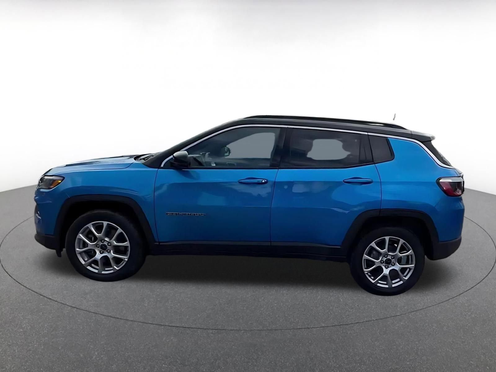 Thumbnail: 2025 Jeep Compass - 10