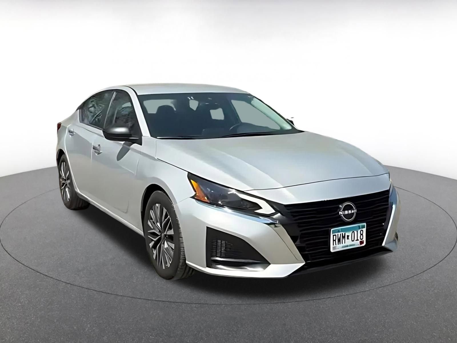 Thumbnail: 2025 Nissan Altima - 3