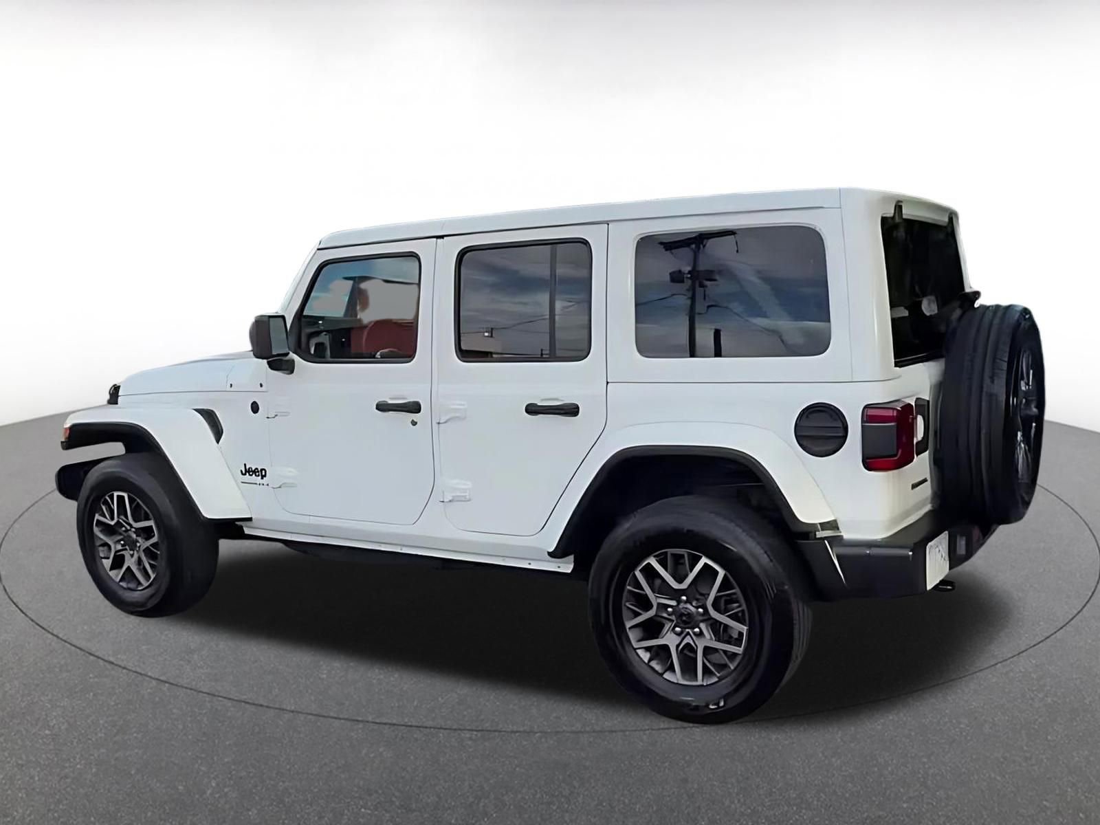Thumbnail: 2025 Jeep Wrangler - 10