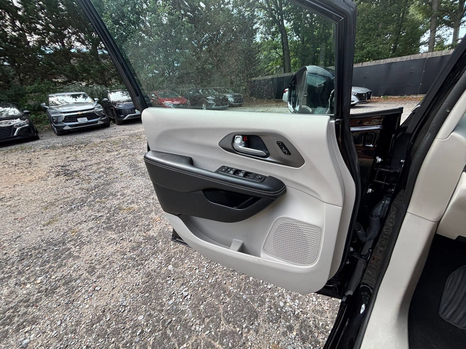 Thumbnail: 2024 Chrysler Pacifica - 19