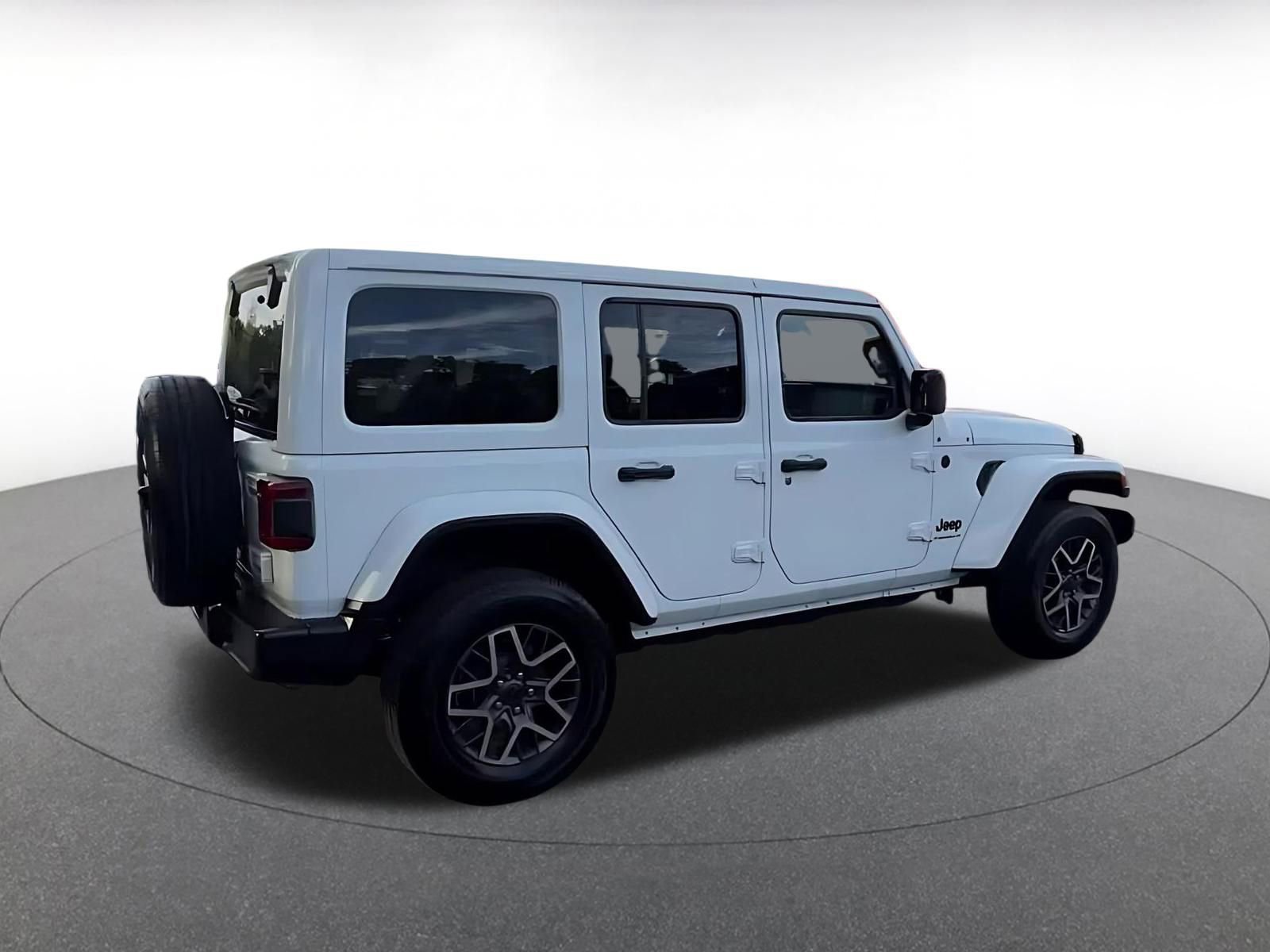 Thumbnail: 2025 Jeep Wrangler - 14