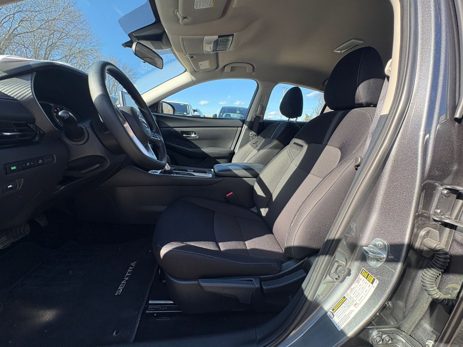 Thumbnail: 2025 Nissan Sentra - 23