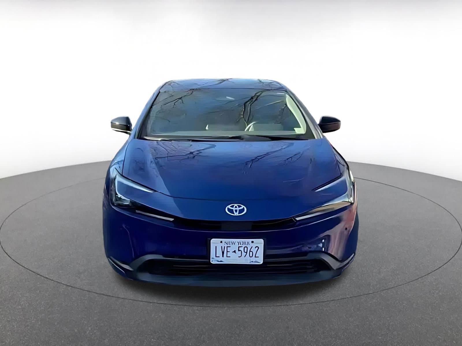 Thumbnail: 2025 Toyota Prius - 4