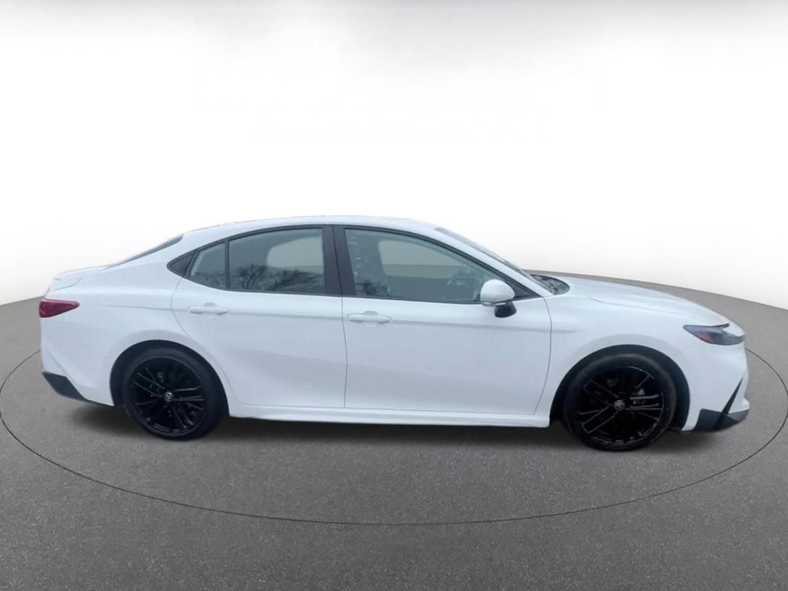 Thumbnail: 2025 Toyota Camry - 15