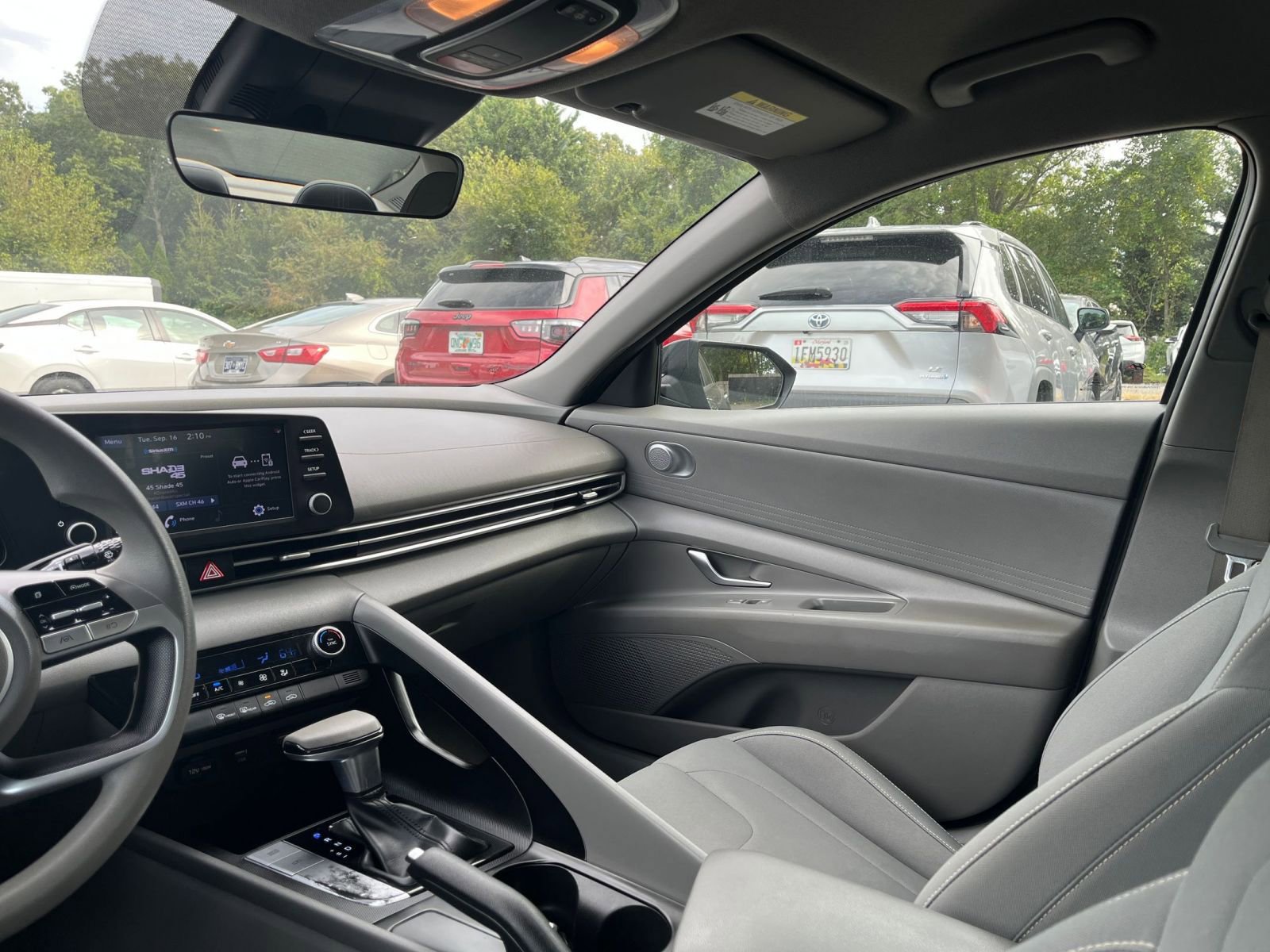 Thumbnail: 2023 Hyundai Elantra - 24