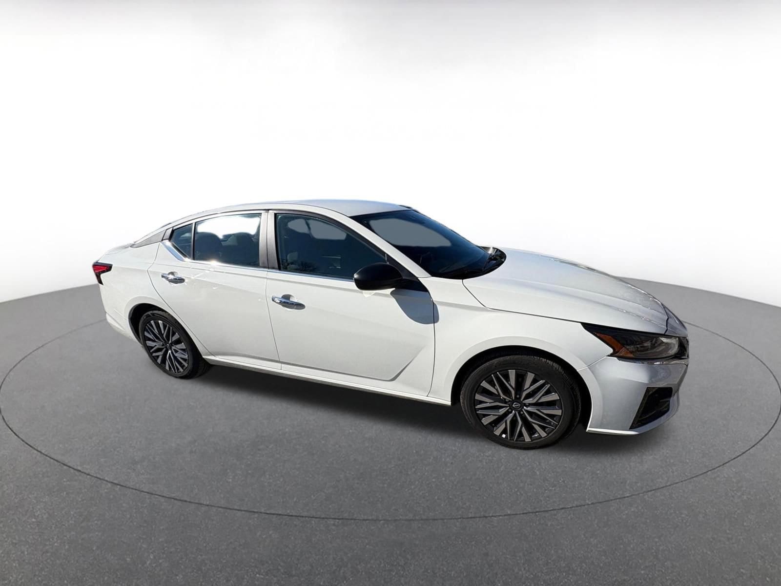 Thumbnail: 2025 Nissan Altima - 1