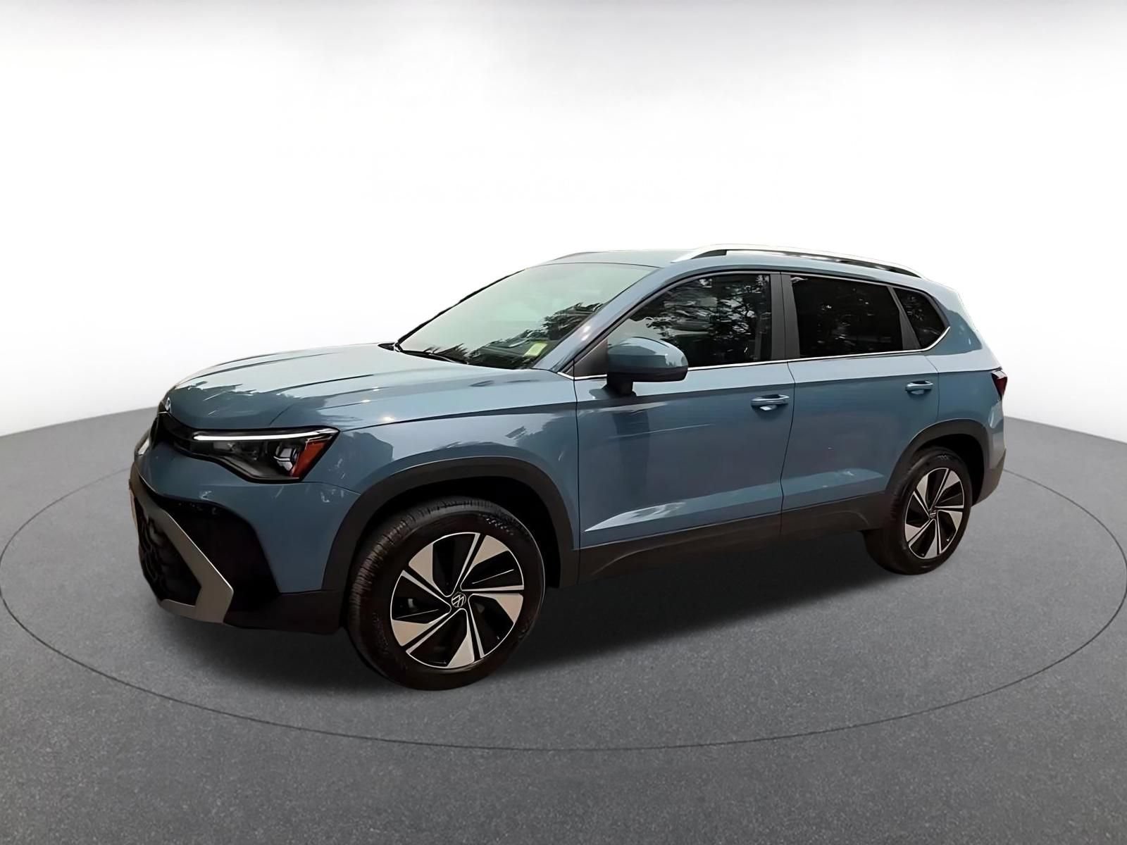 Thumbnail: 2026 Volkswagen Taos - 10