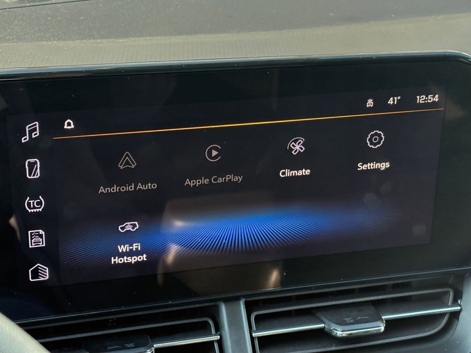 Thumbnail: 2025 Chevrolet Trax - 21