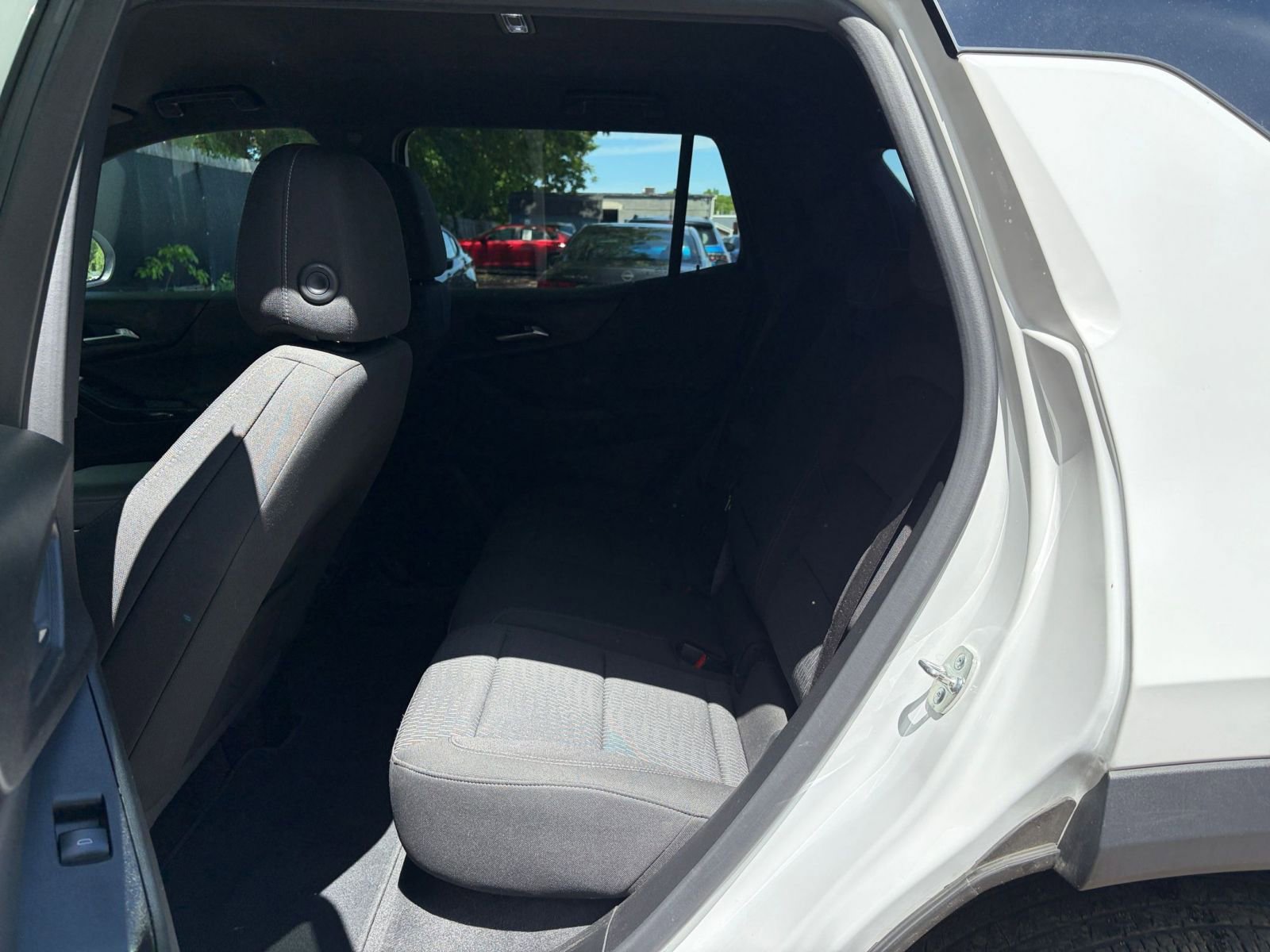 Thumbnail: 2025 Chevrolet Equinox - 25