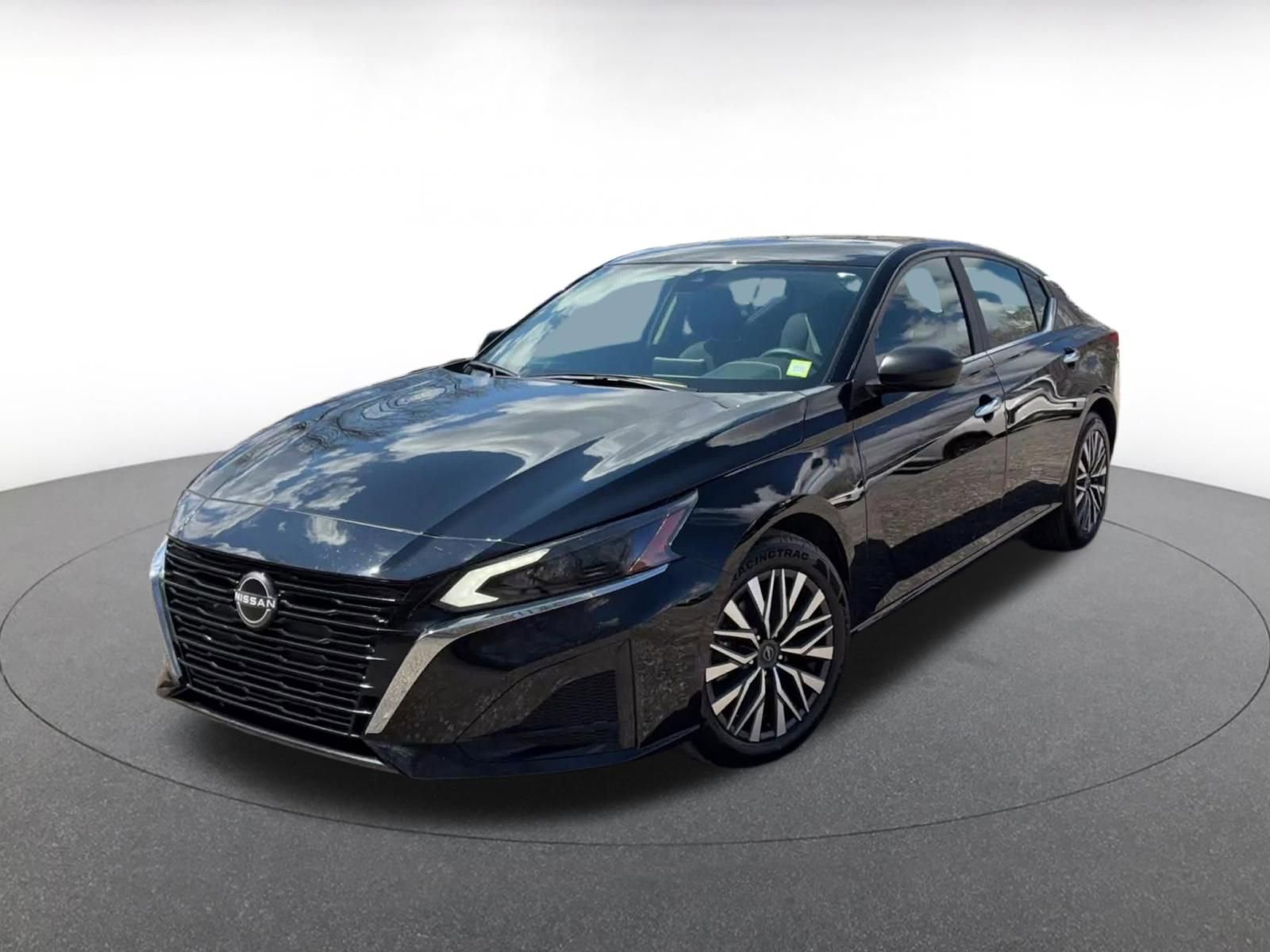 Thumbnail: 2025 Nissan Altima - 7