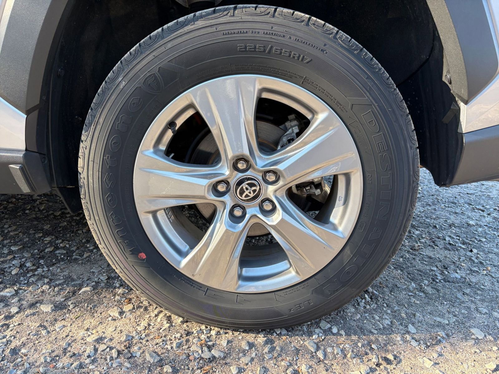 Thumbnail: 2025 Toyota RAV4 - 29