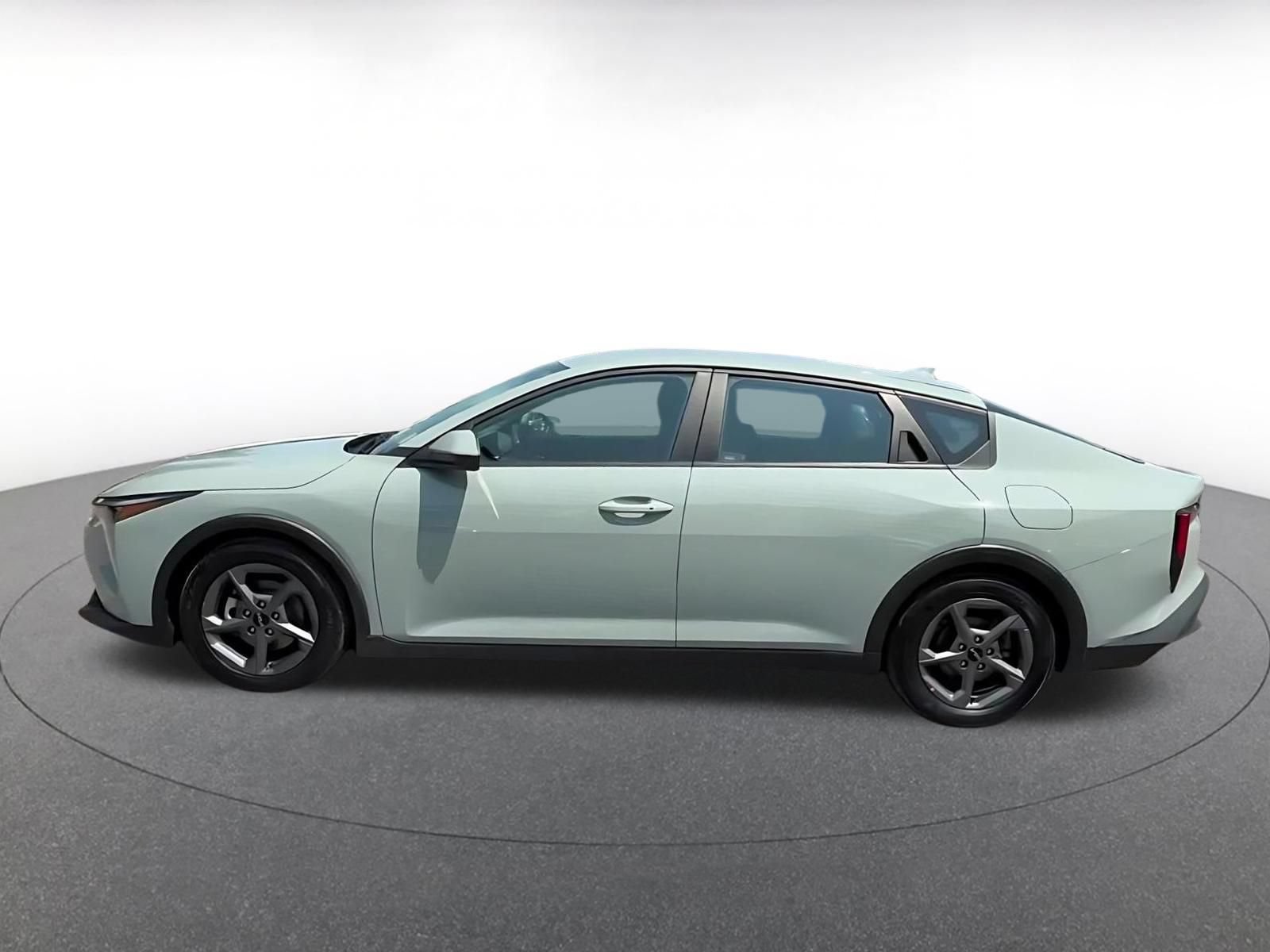 Thumbnail: 2025 Kia K4 - 9