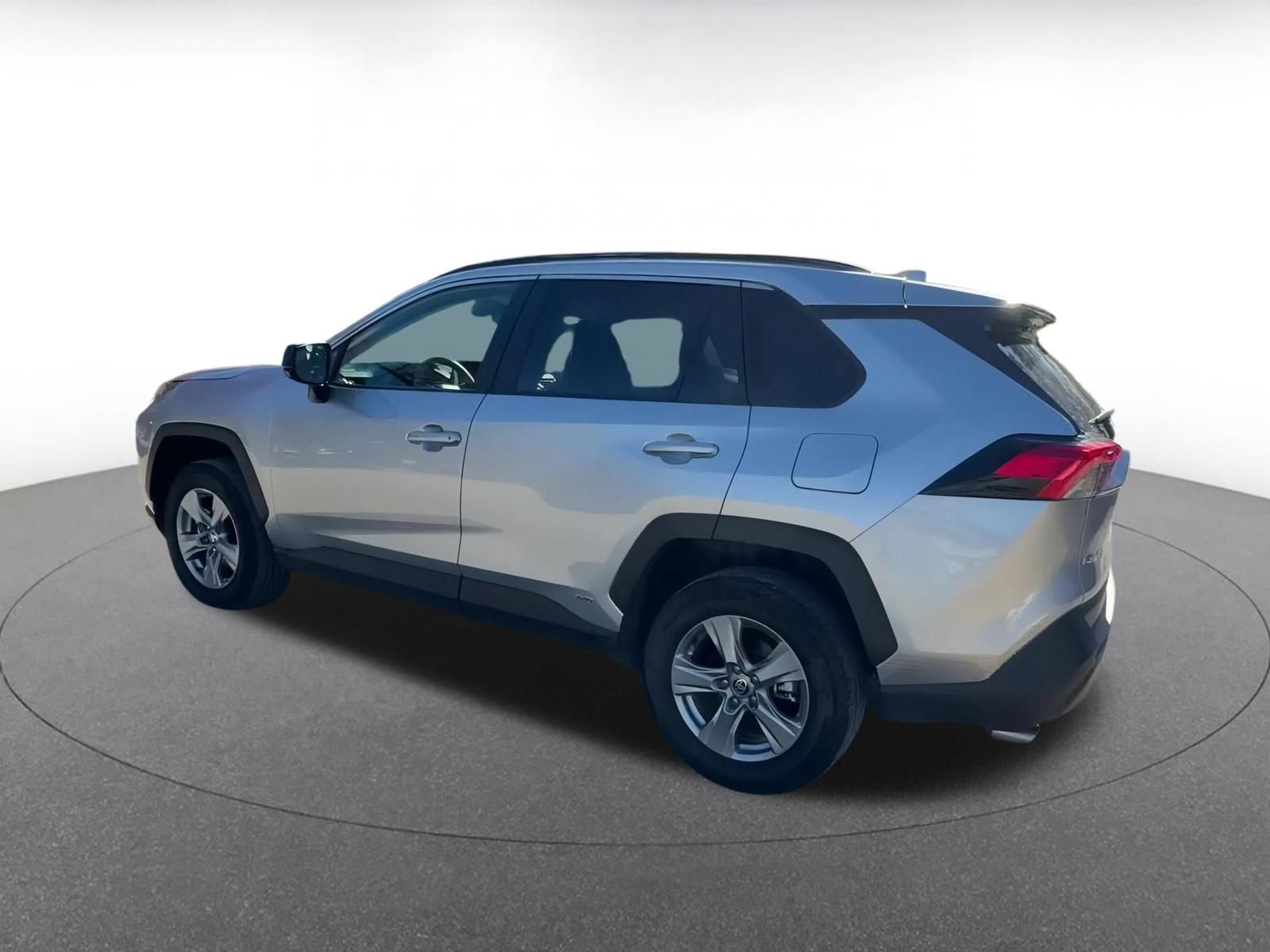 Thumbnail: 2025 Toyota RAV4 - 10