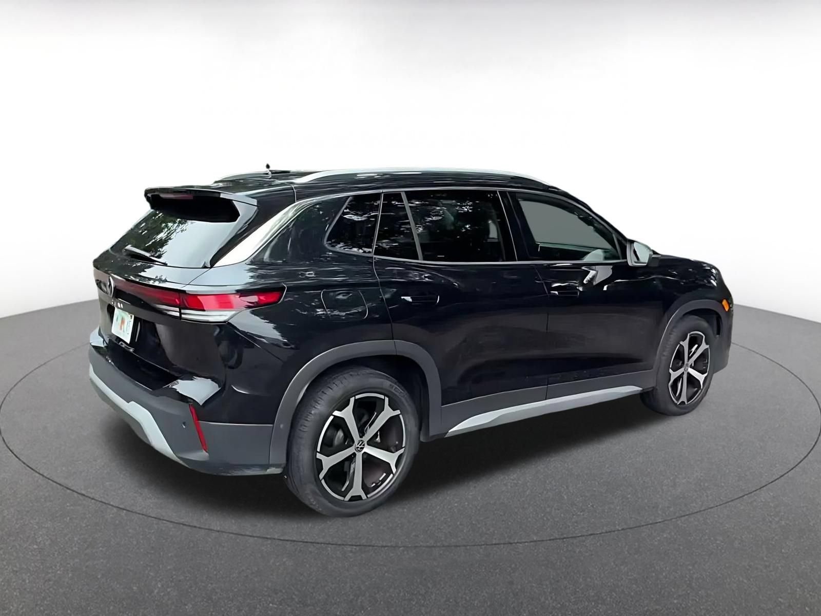 Thumbnail: 2026 Volkswagen Tiguan - 12