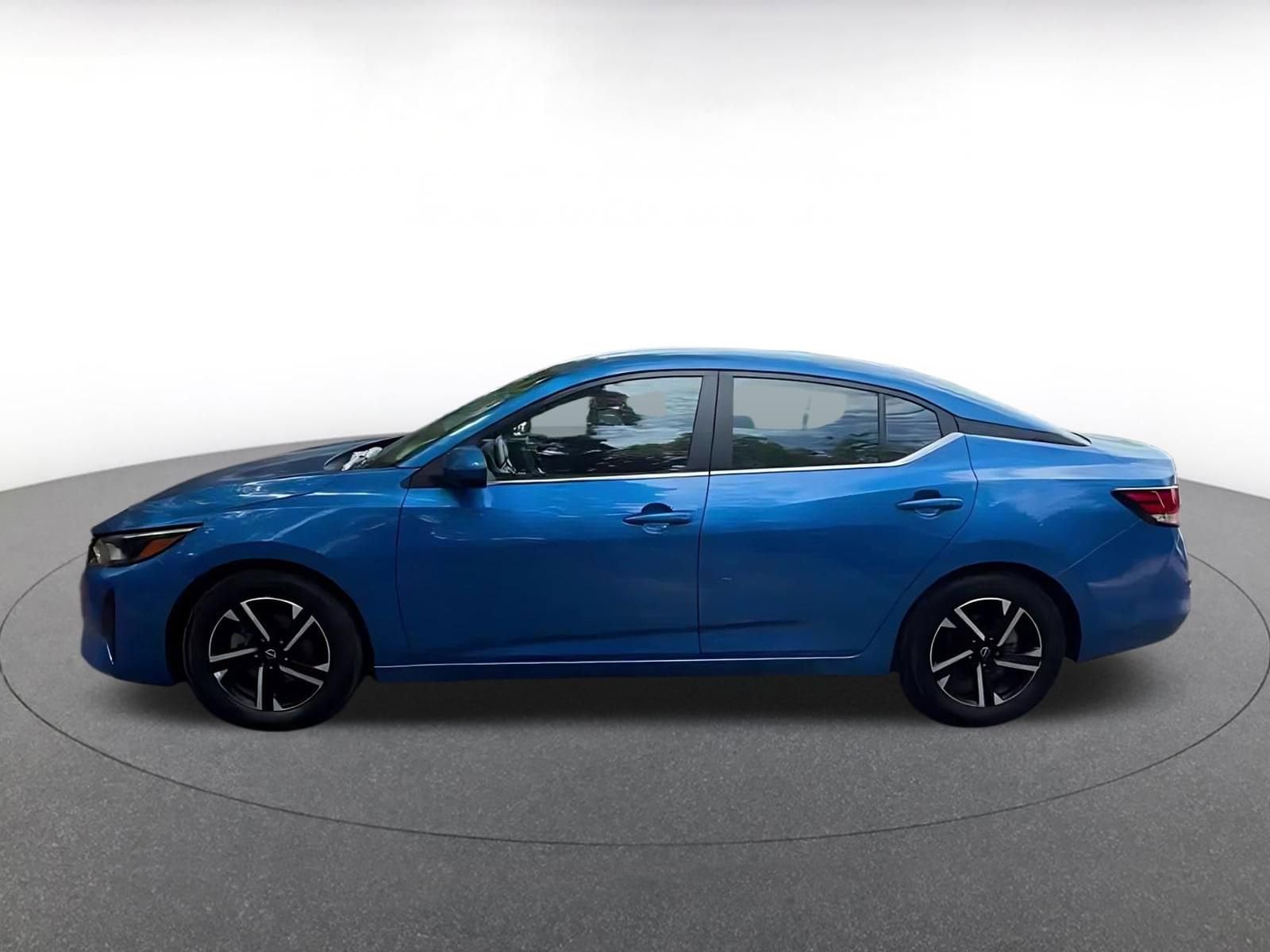 Thumbnail: 2025 Nissan Sentra - 9