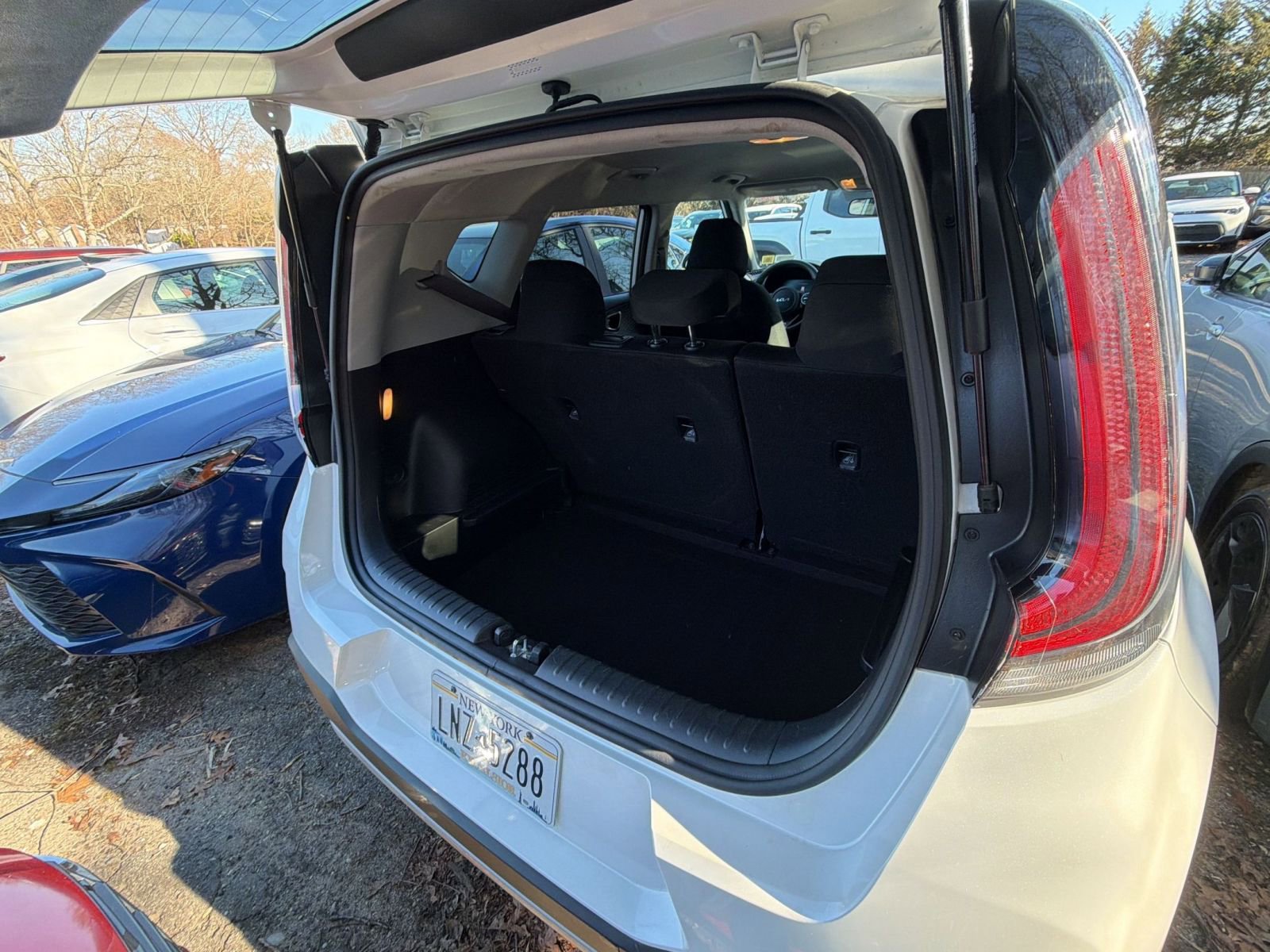 Thumbnail: 2025 Kia Soul - 10