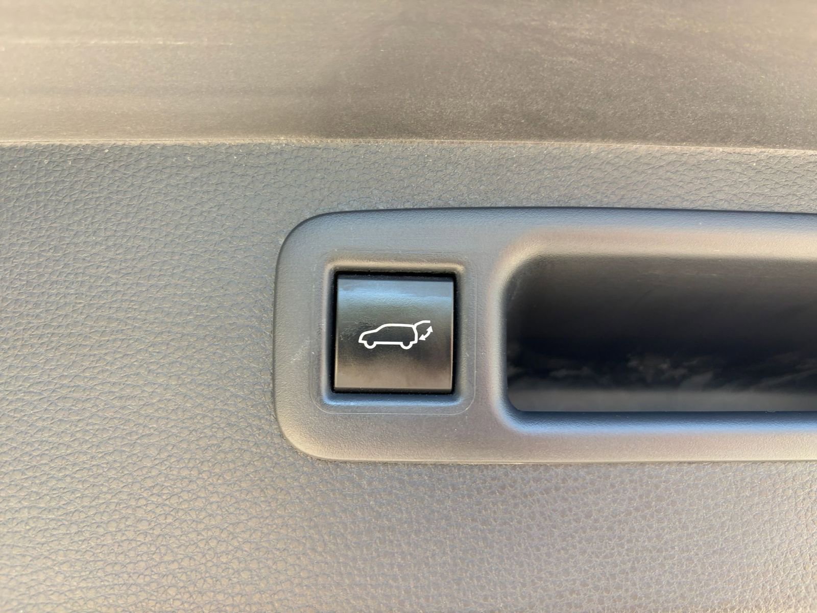 Thumbnail: 2025 Toyota Highlander - 23